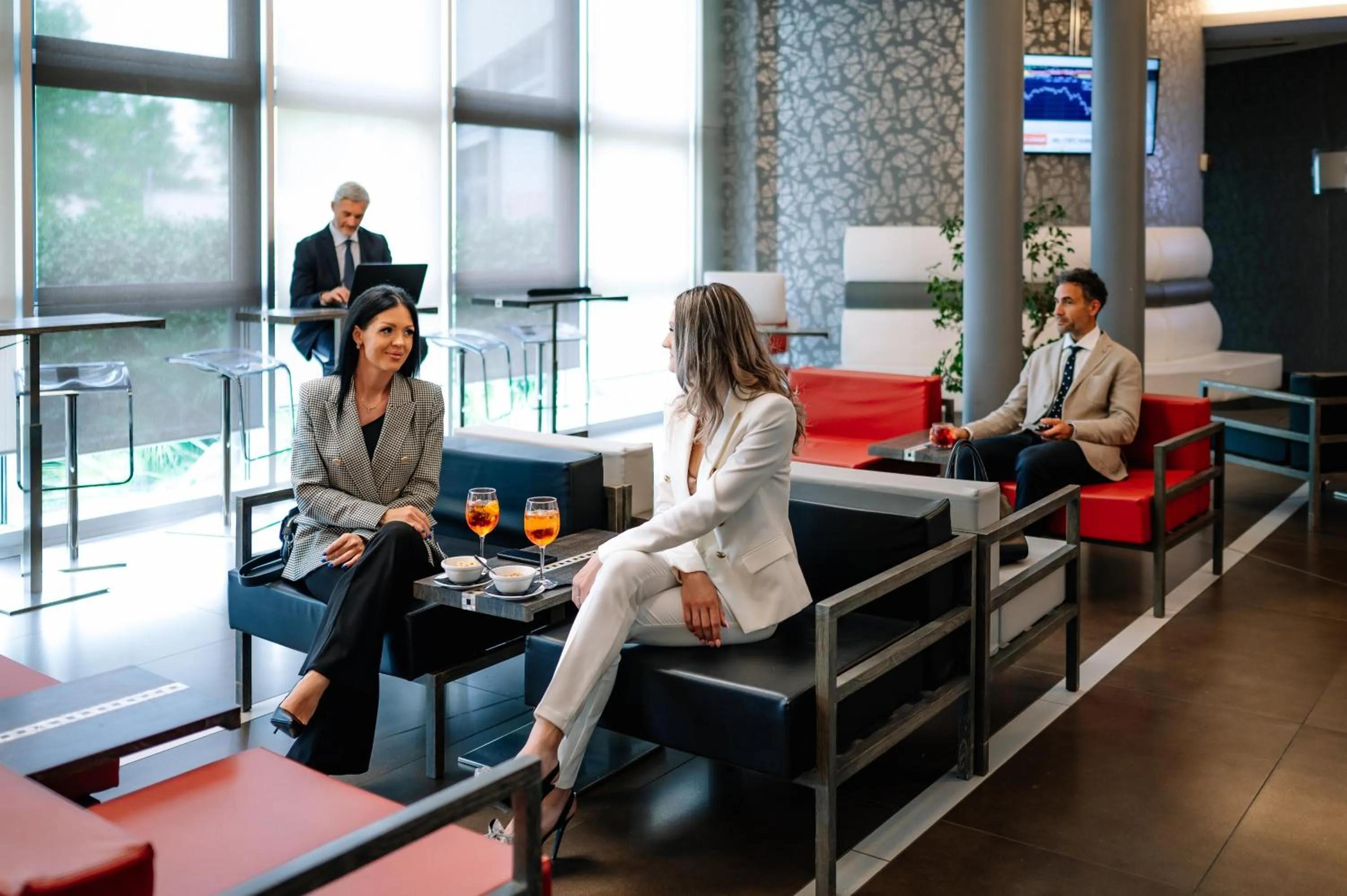 Lobby or reception in Hotel Cosmopolitan Bologna