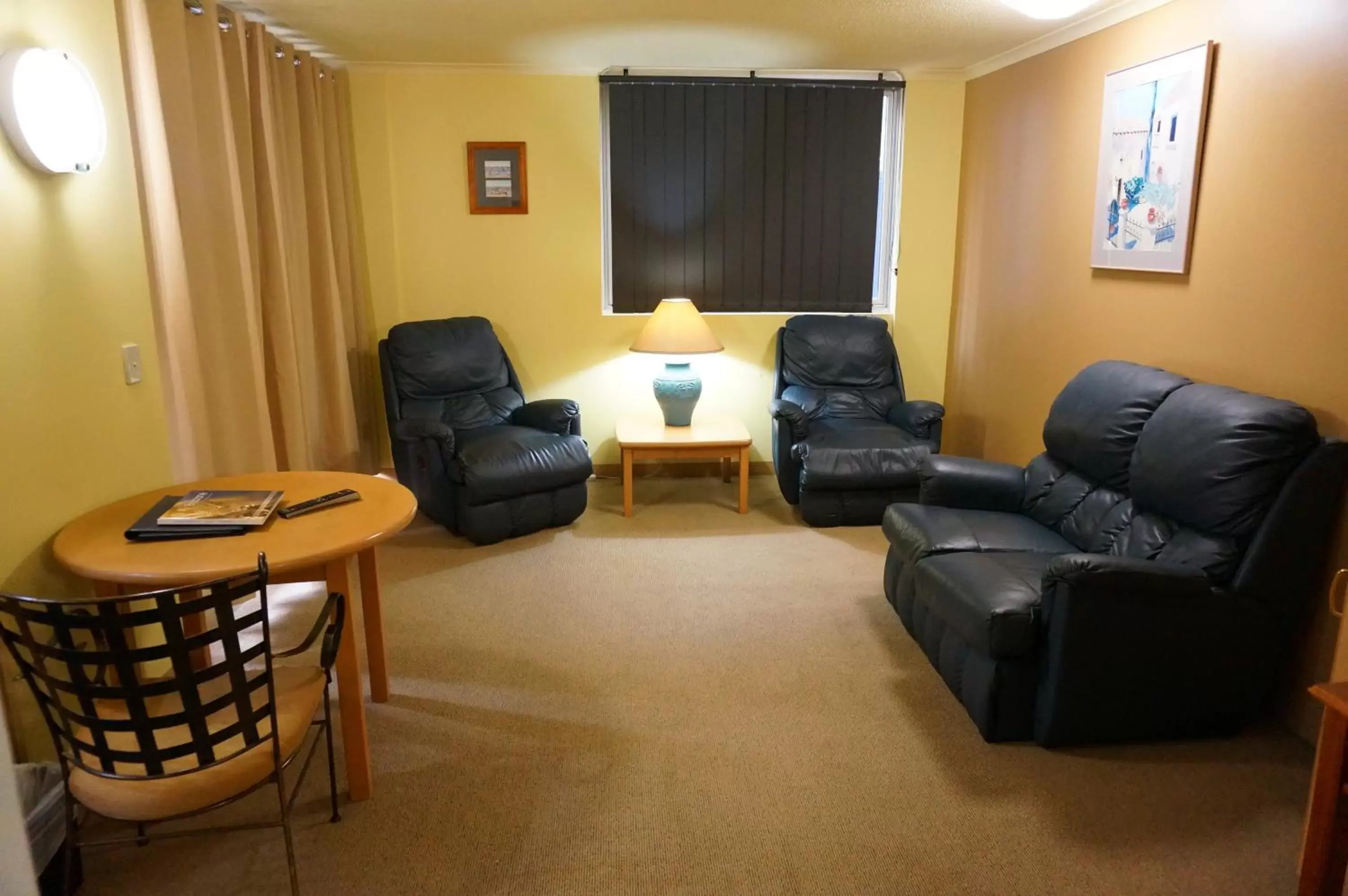 Living room, Seating Area in Abbey On Roma Hotel & Apartments