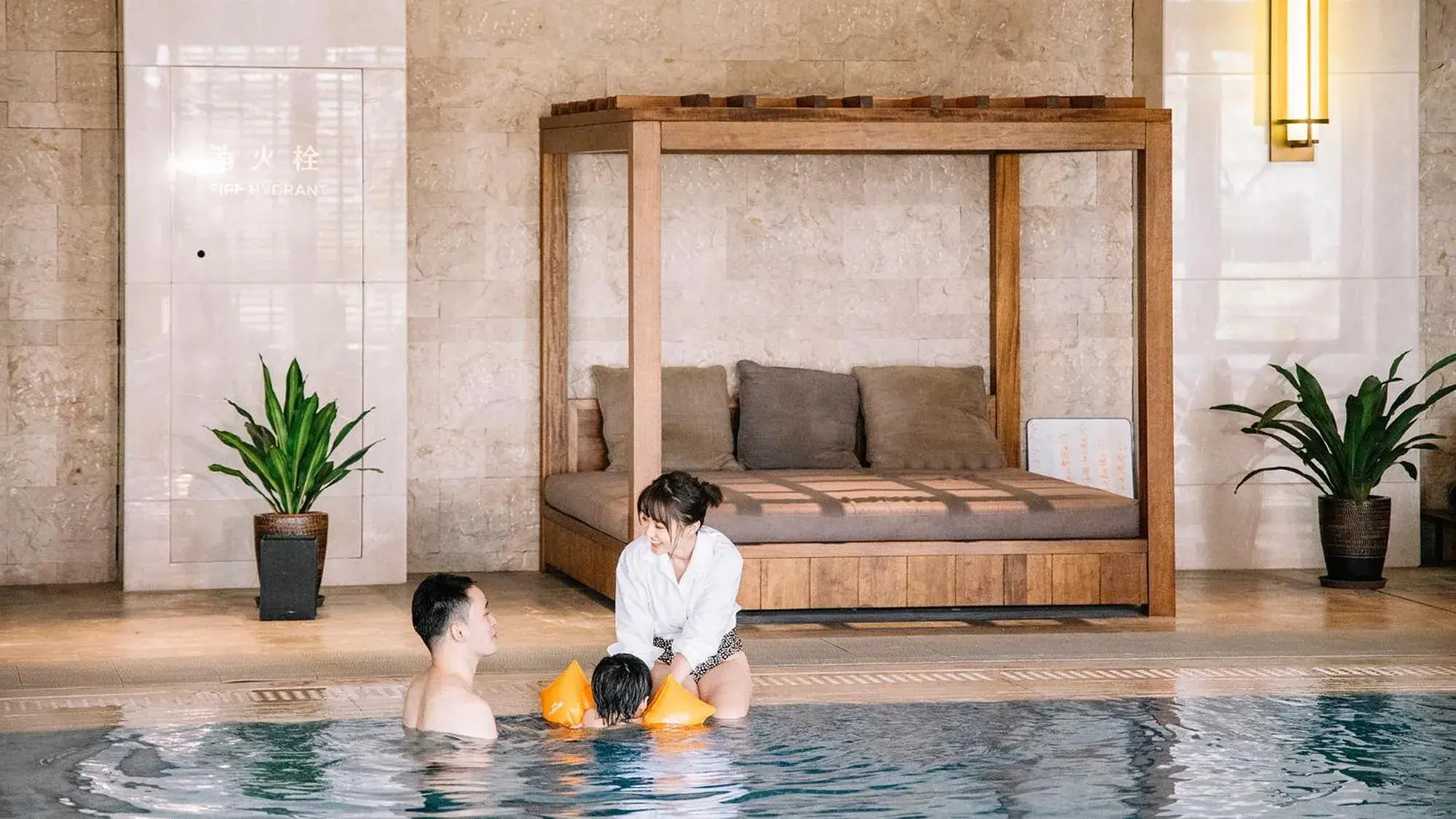 Swimming pool in Hyatt Regency Xi'an Swimming pool in Hyatt Regency Xi'an