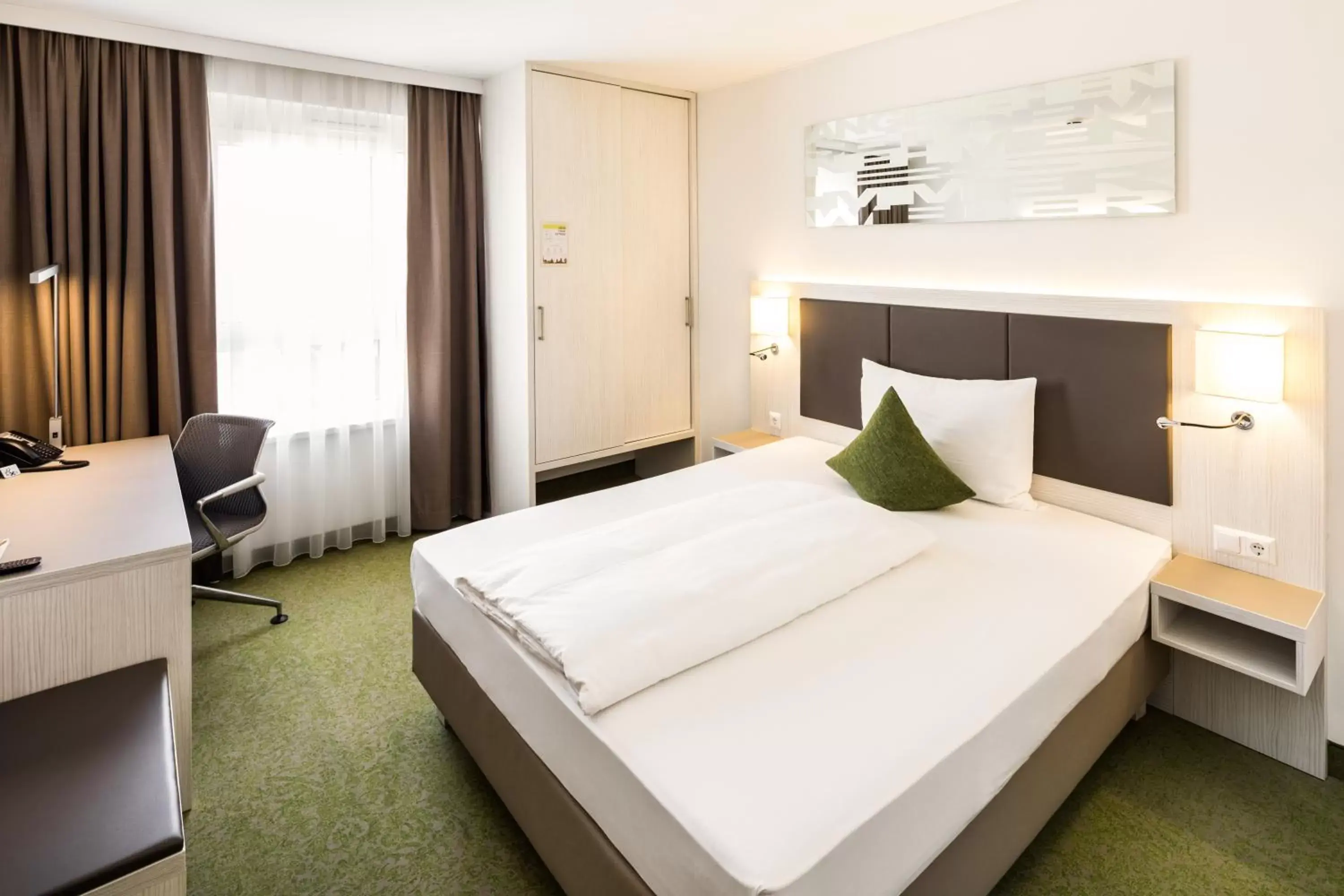 Classic Double Room in Hotel Zeitgeist Vienna Hauptbahnhof