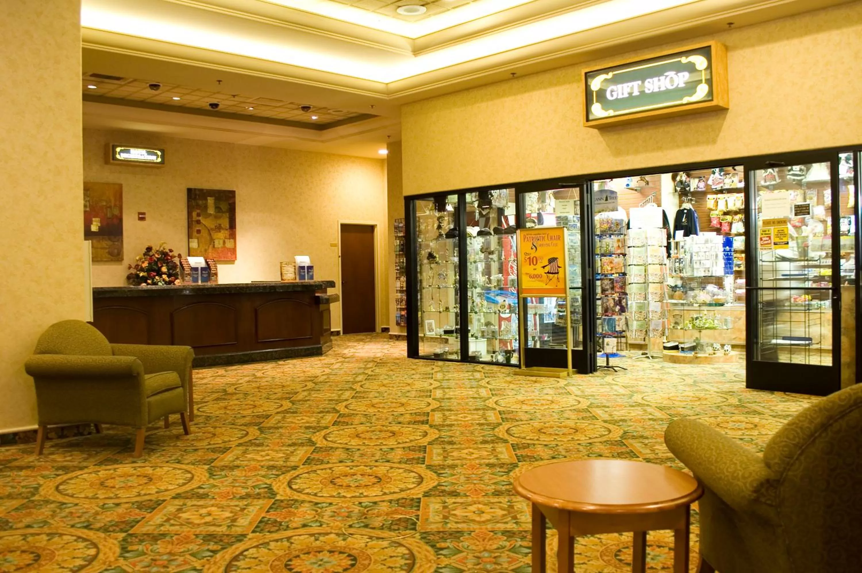 On-site shops in Arizona Charlie's Boulder