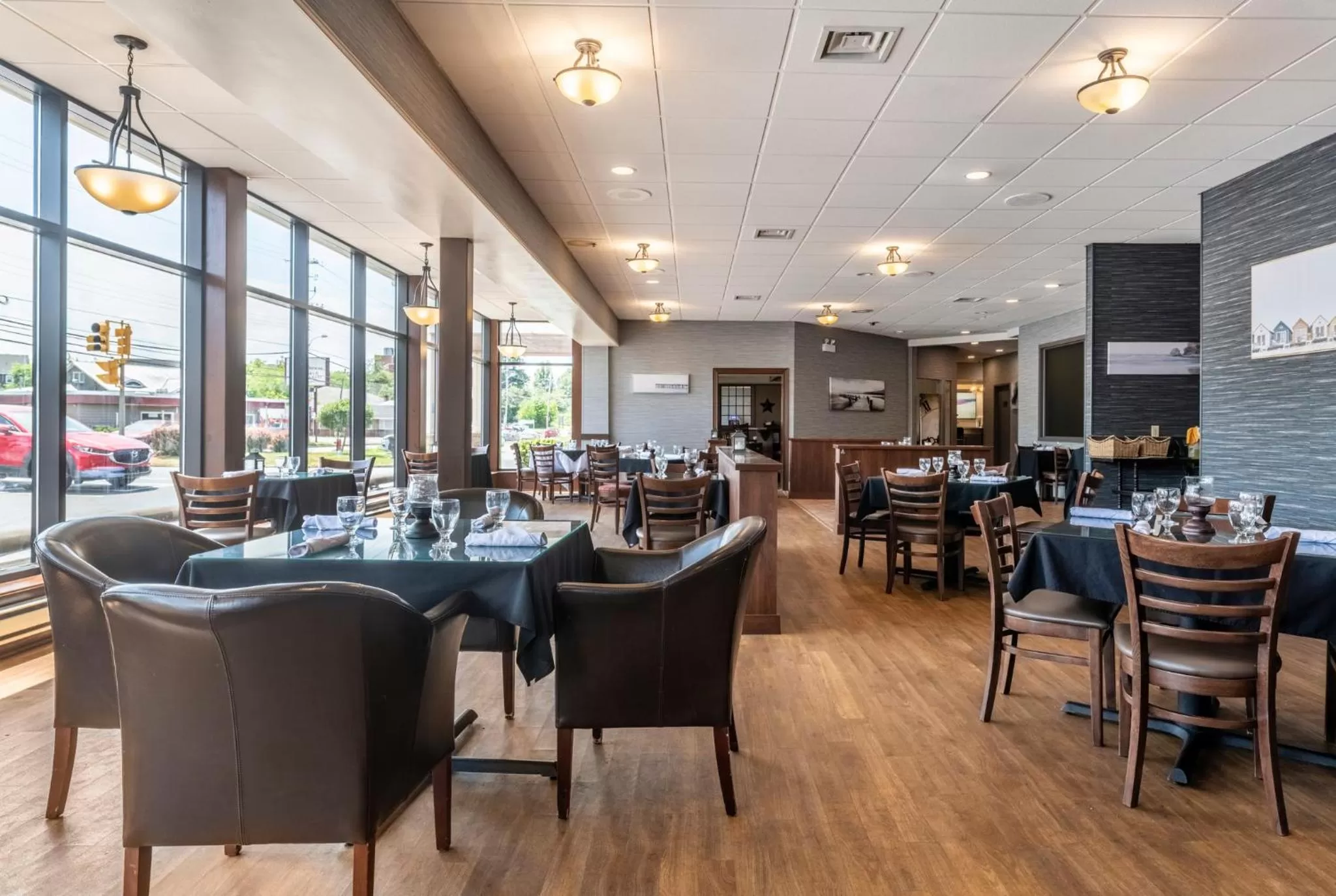 Restaurant/places to eat in Glengarry Extended Stays