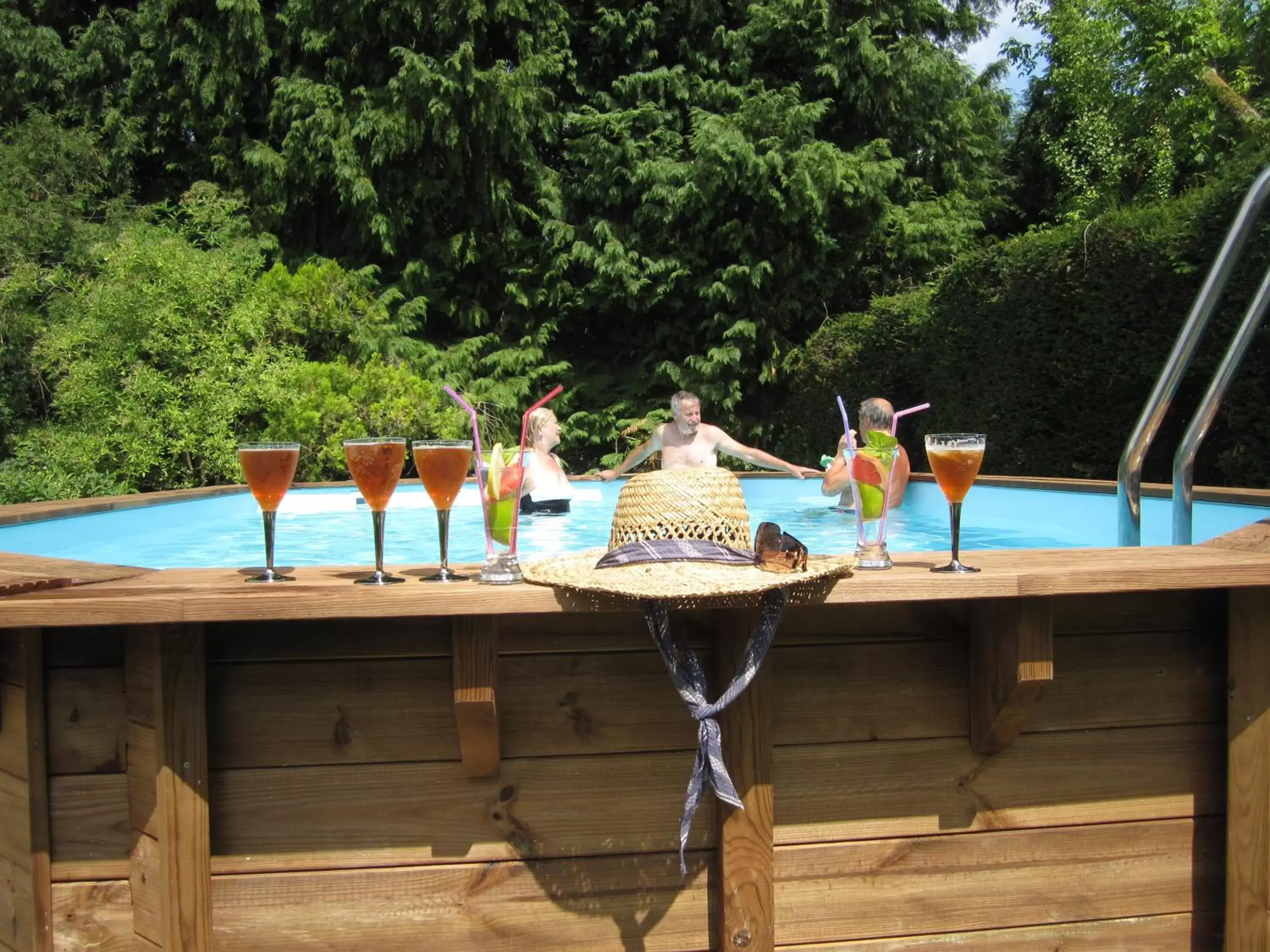 People, Swimming Pool in La Croix du Reh