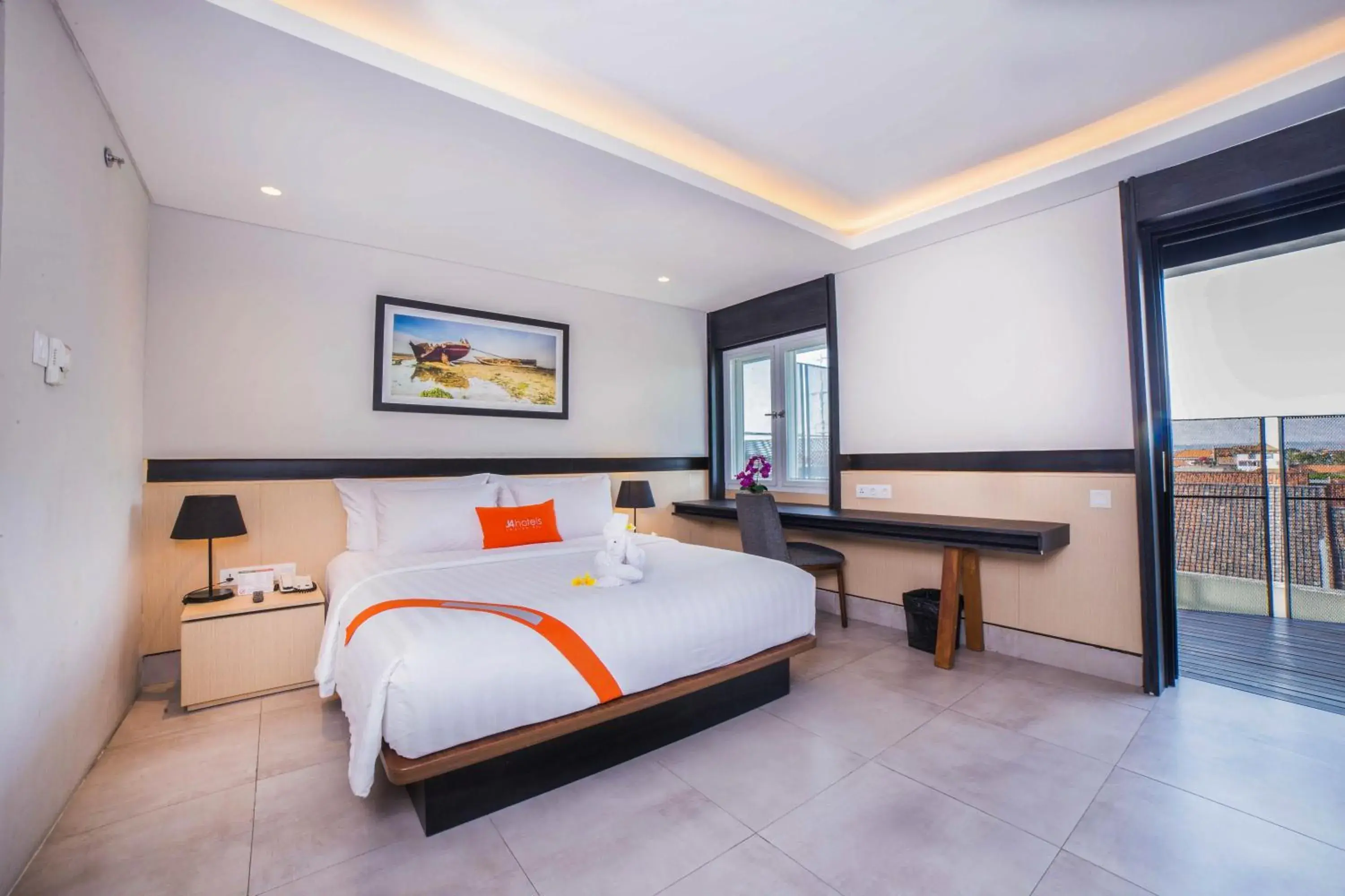 Bedroom, Bed in J4 Hotels Legian