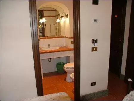 Bathroom in Hotel OKAPI
