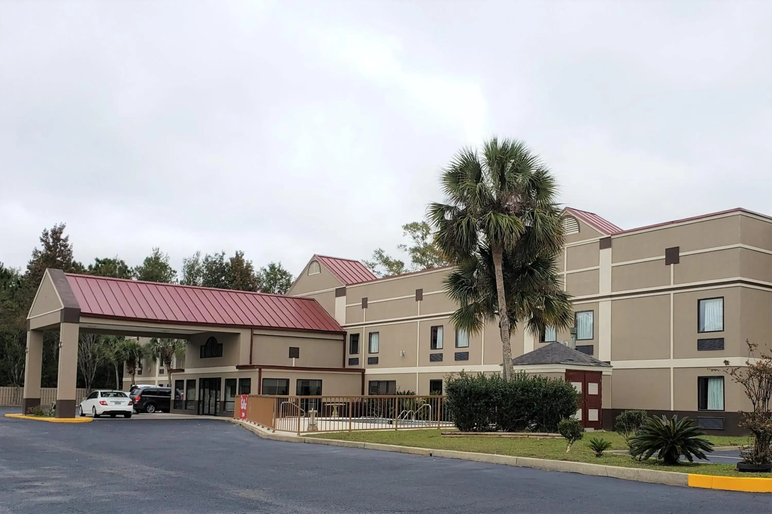 Property Building in Red Roof Inn Moss Point