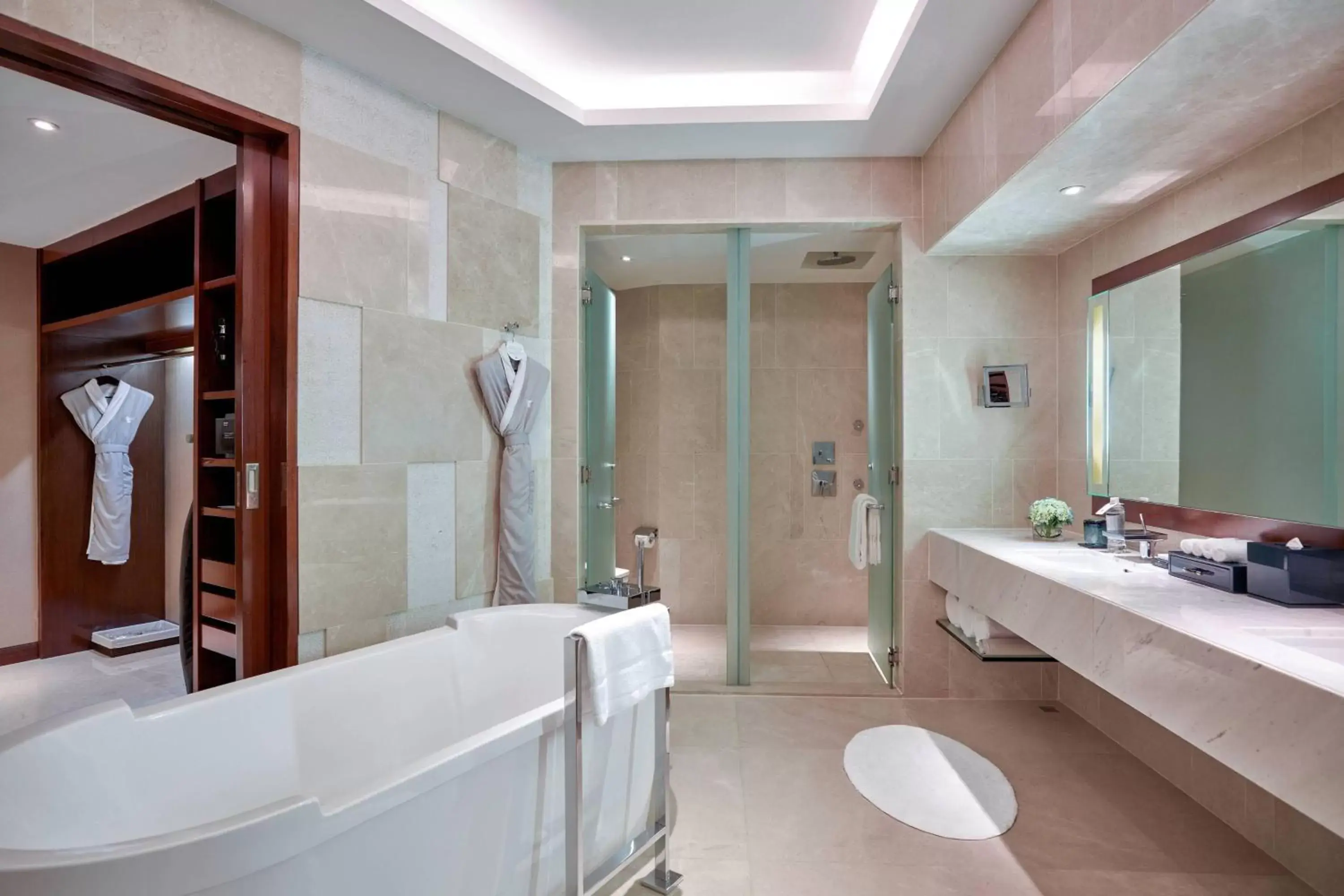 Bathroom in JW Marriott Hotel Hanoi