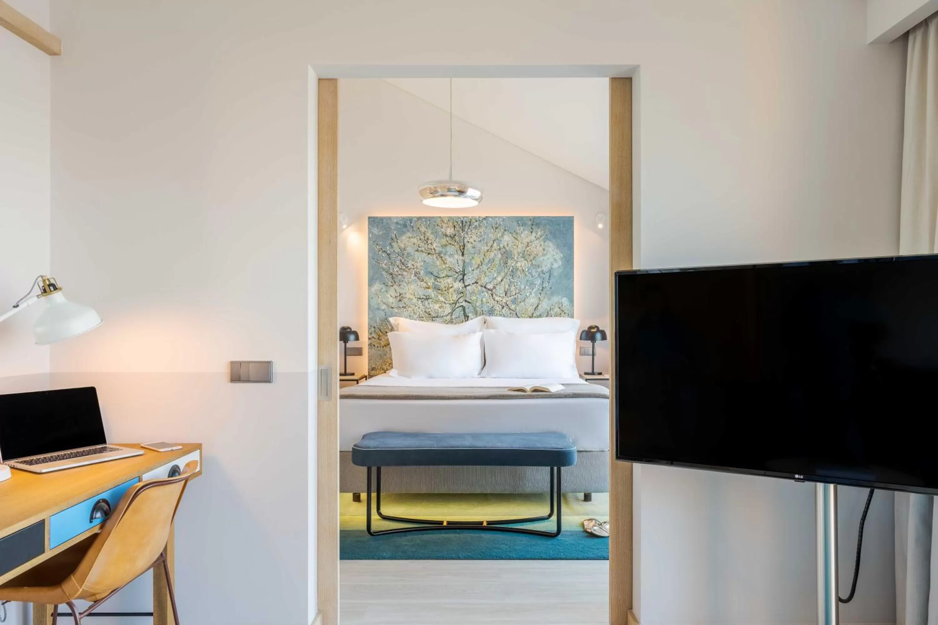 Seating area, Bed in Pestana Douro Riverside - Preferred Hotels & Resorts, Lifestyle