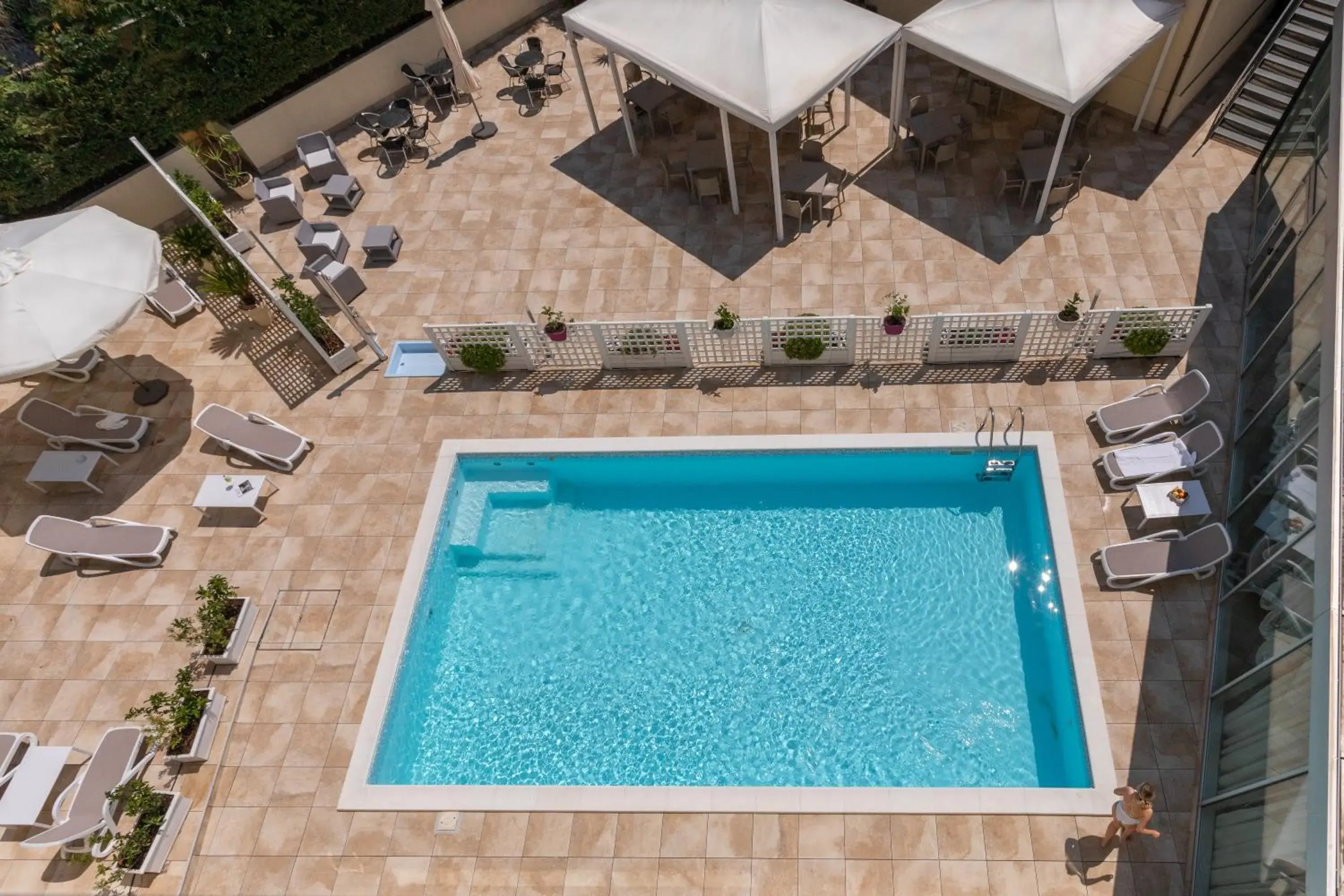 Pool View in Hotel Concorde