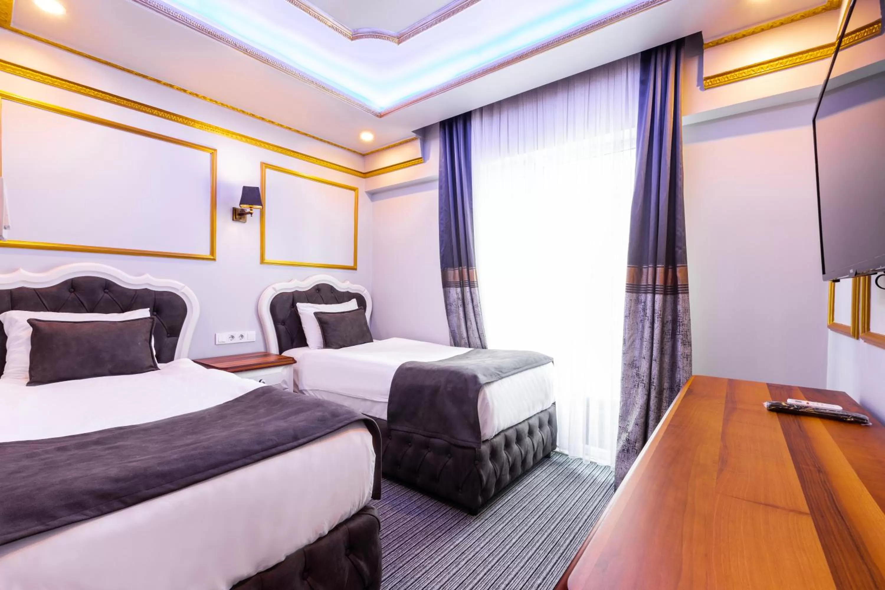 Bed in Andalouse Otel