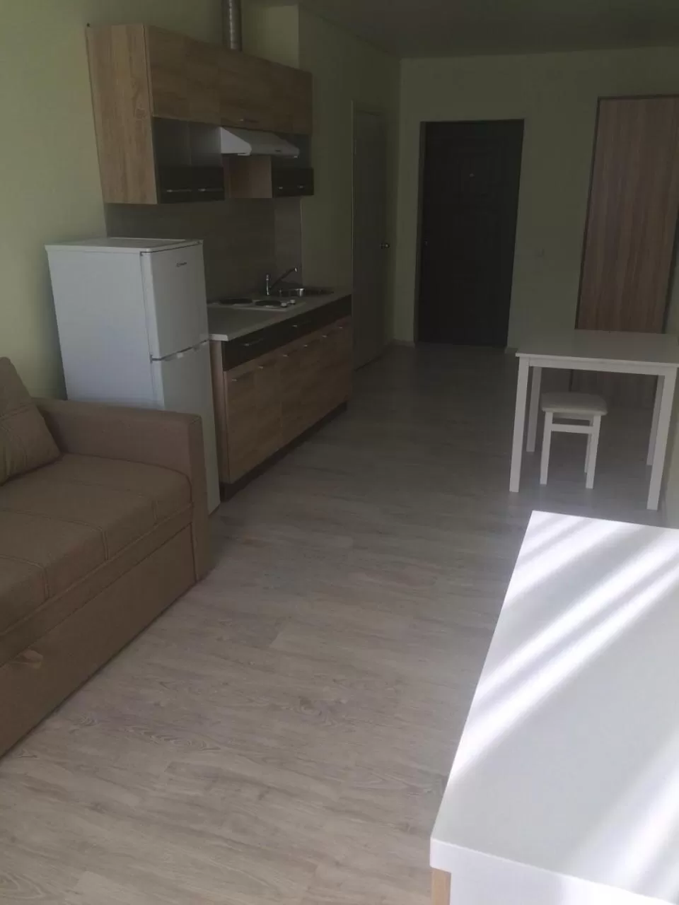 Kitchen/Kitchenette in Mega city