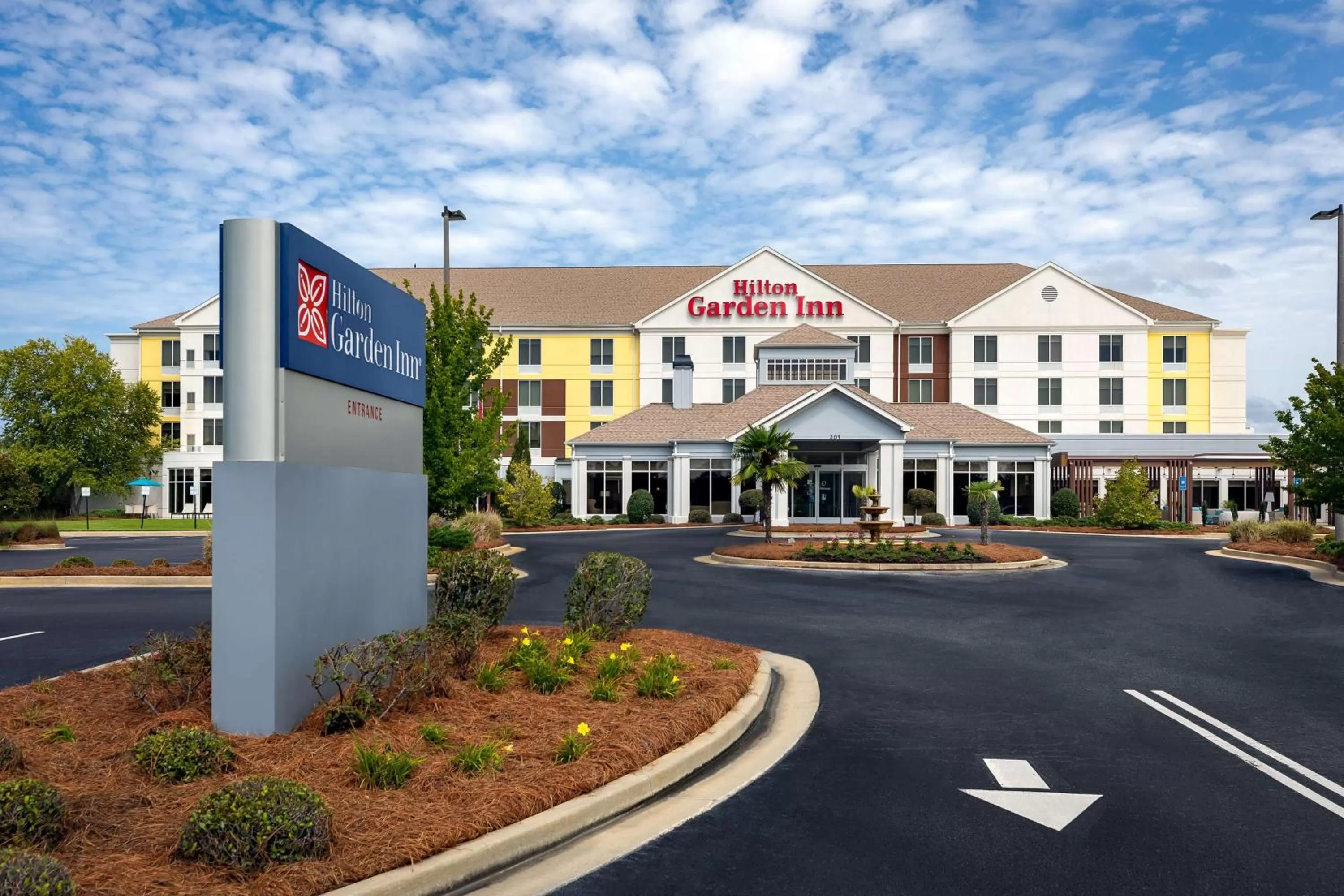 Property building in Hilton Garden Inn Tifton