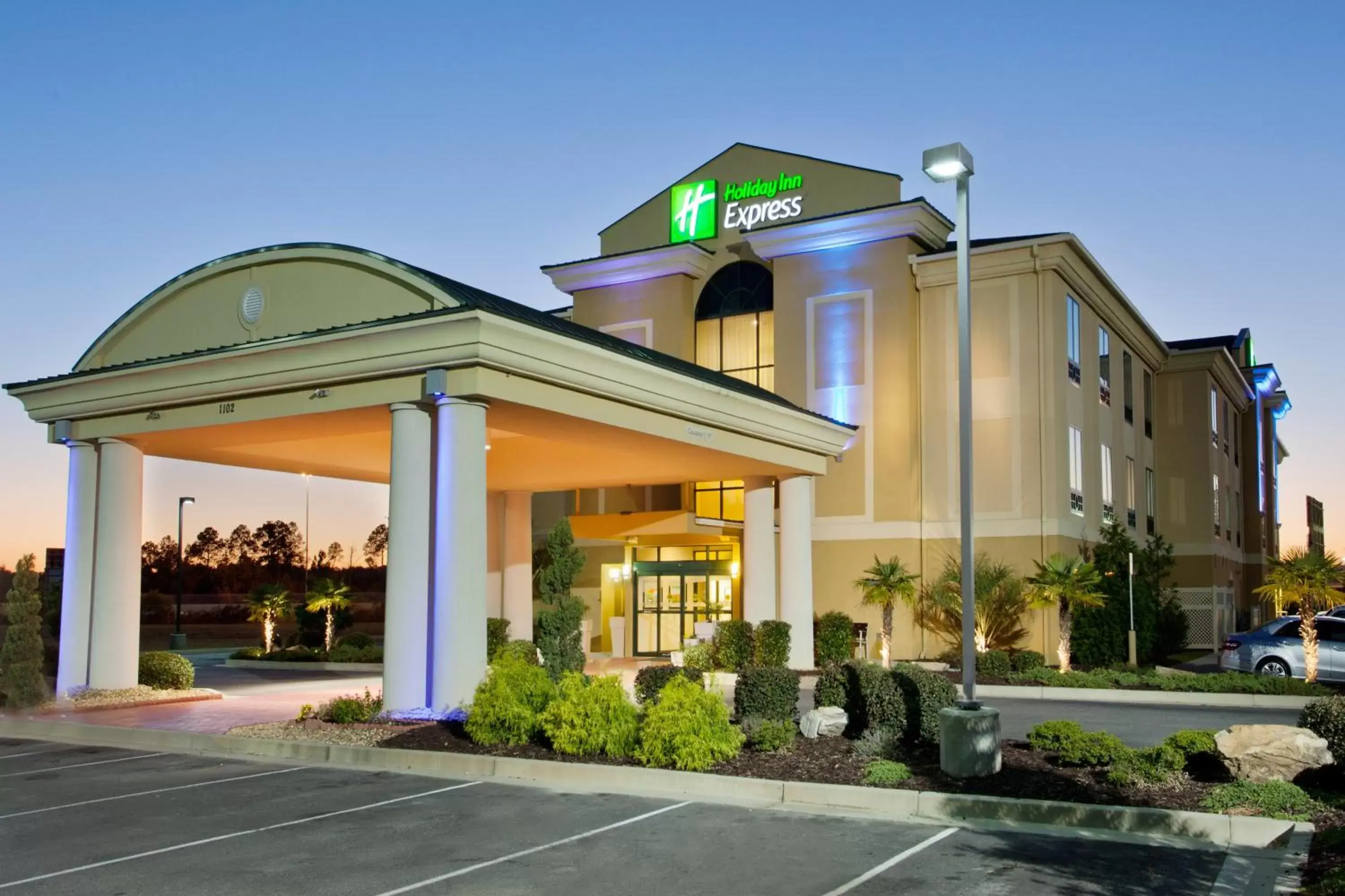 Property Building in Holiday Inn Express Hotel & Suites Cordele North, an IHG Hotel