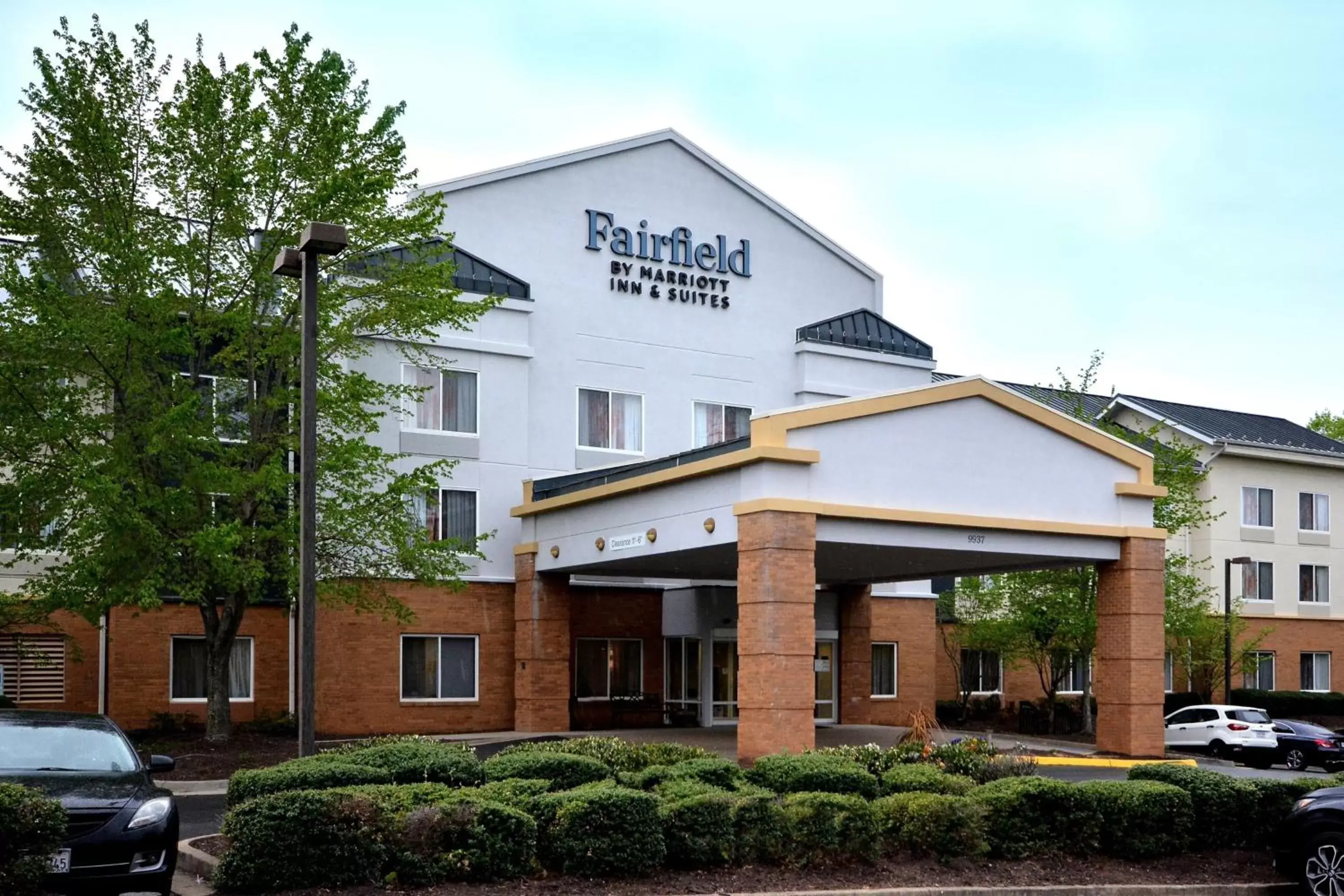 Property Building in Fairfield Inn & Suites by Marriott Richmond Innsbrook