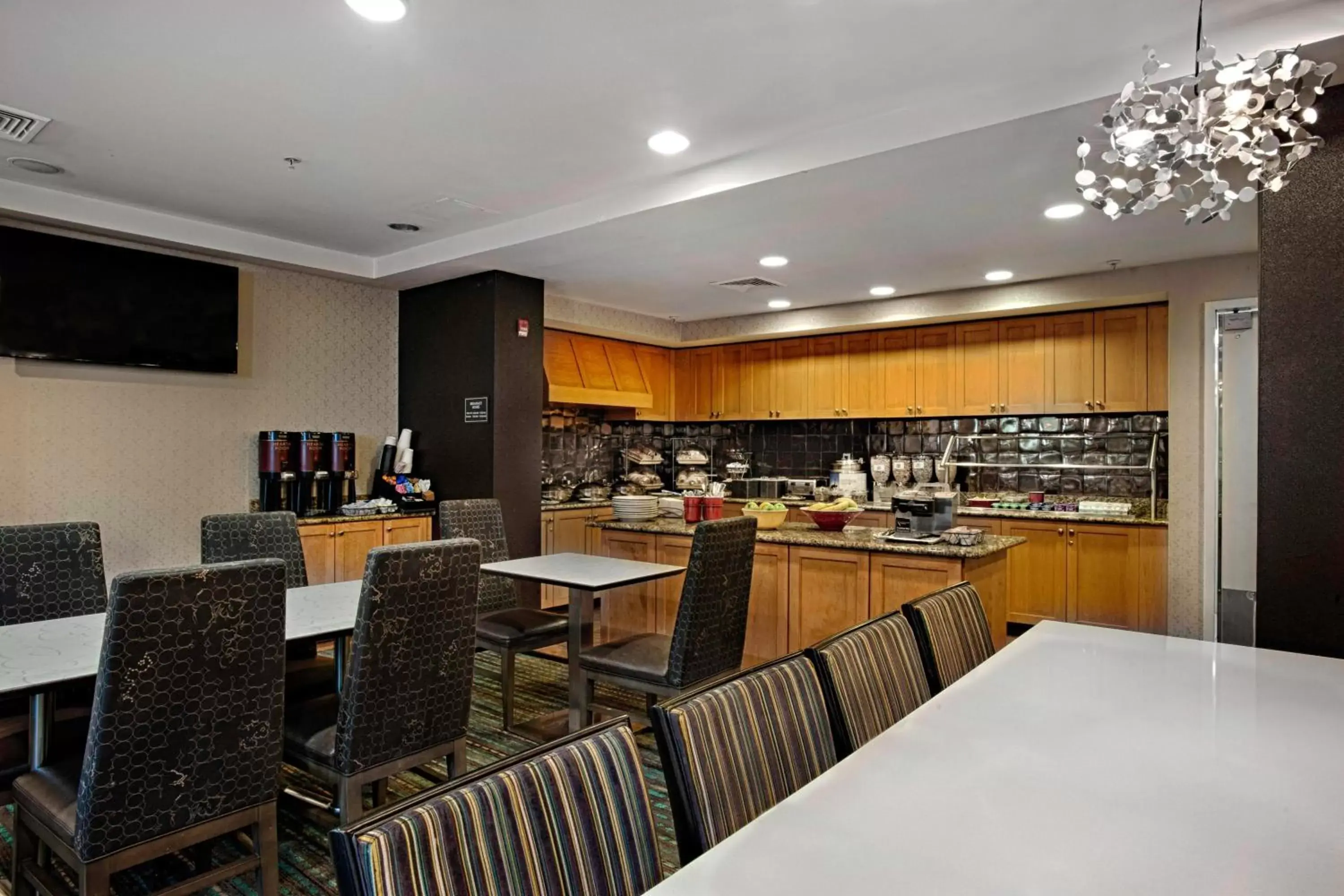 Breakfast, Restaurant/Places to Eat in Residence Inn by Marriott Atlantic City Airport Egg Harbor Township