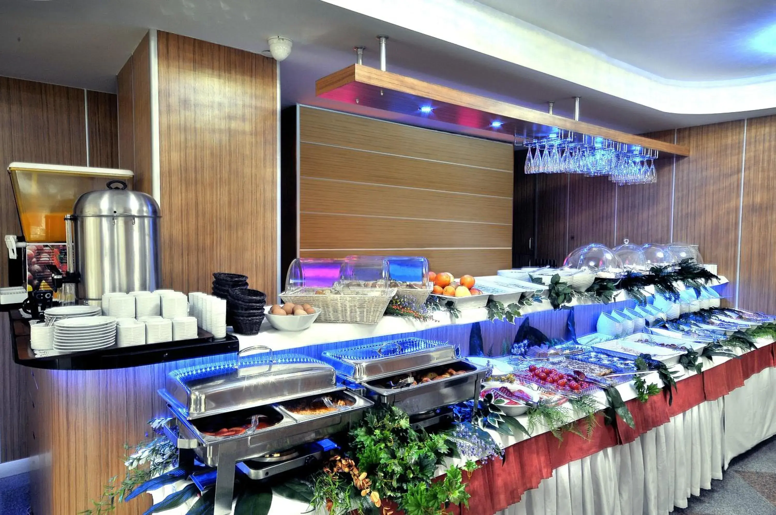 Restaurant/places to eat in Rhiss Hotel Bostanci