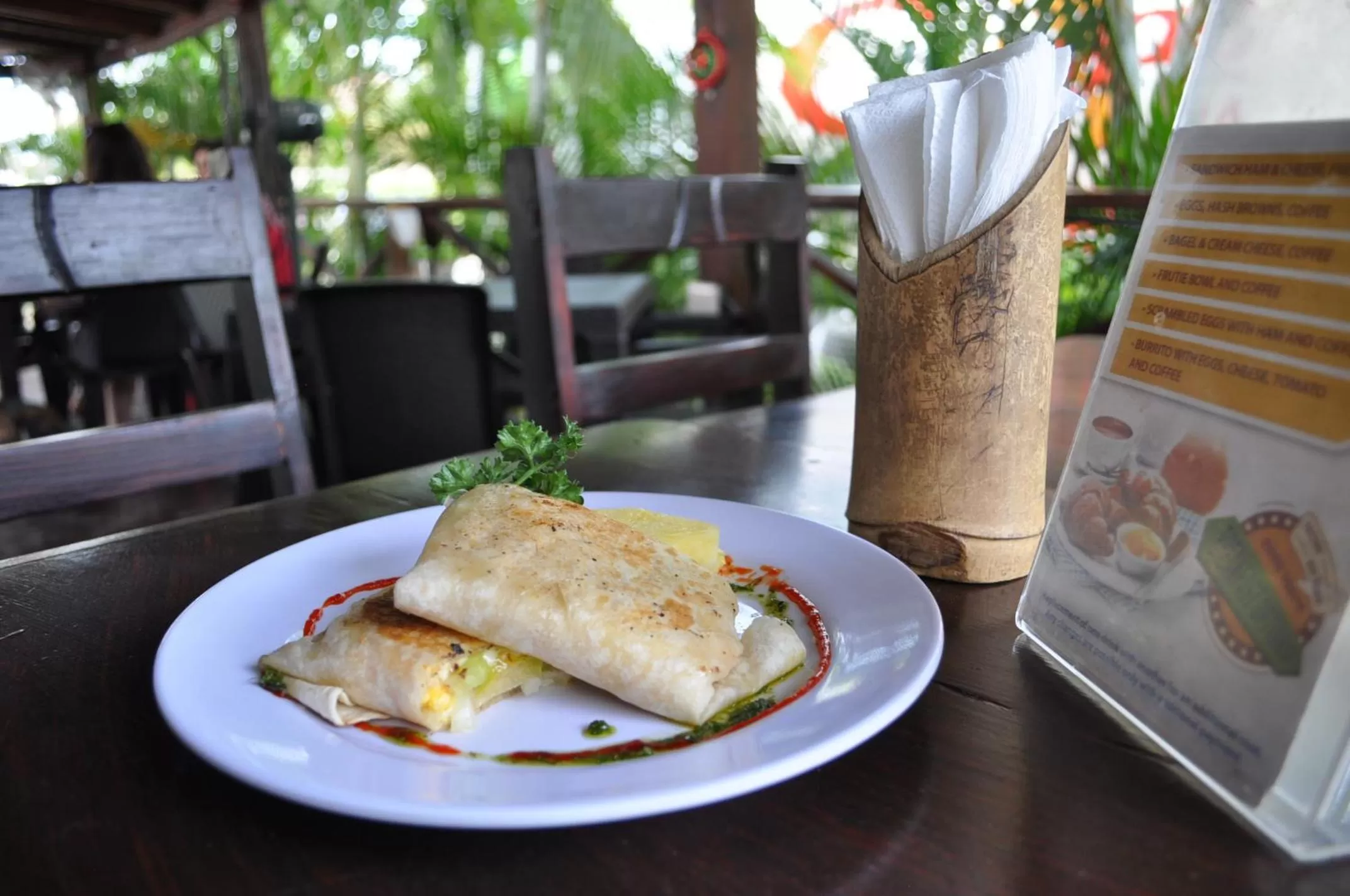 Restaurant/places to eat in Karimar Beach Condo Hotel