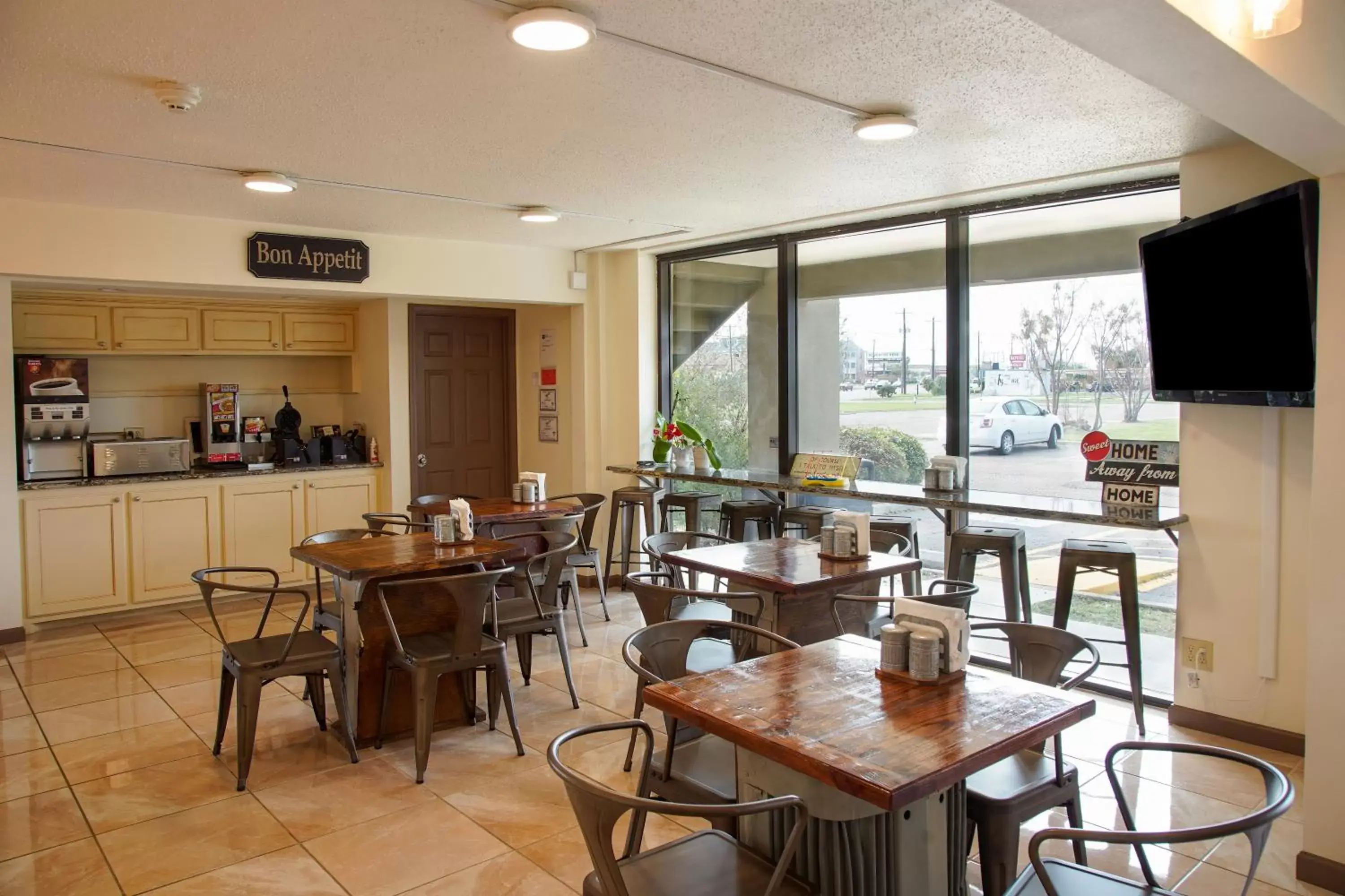 Restaurant/Places to Eat in SureStay by Best Western Victoria
