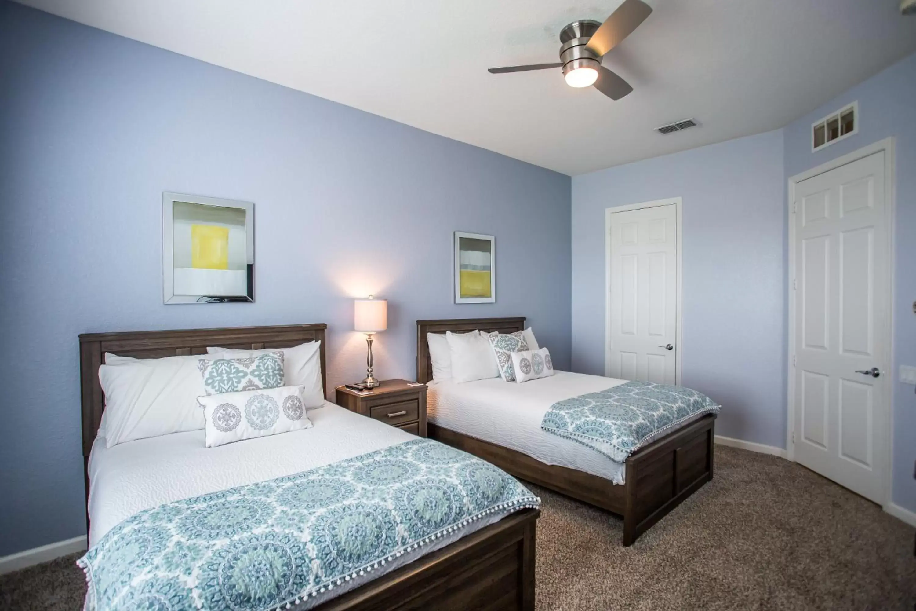 Bed, Room Photo in Orlando Escape