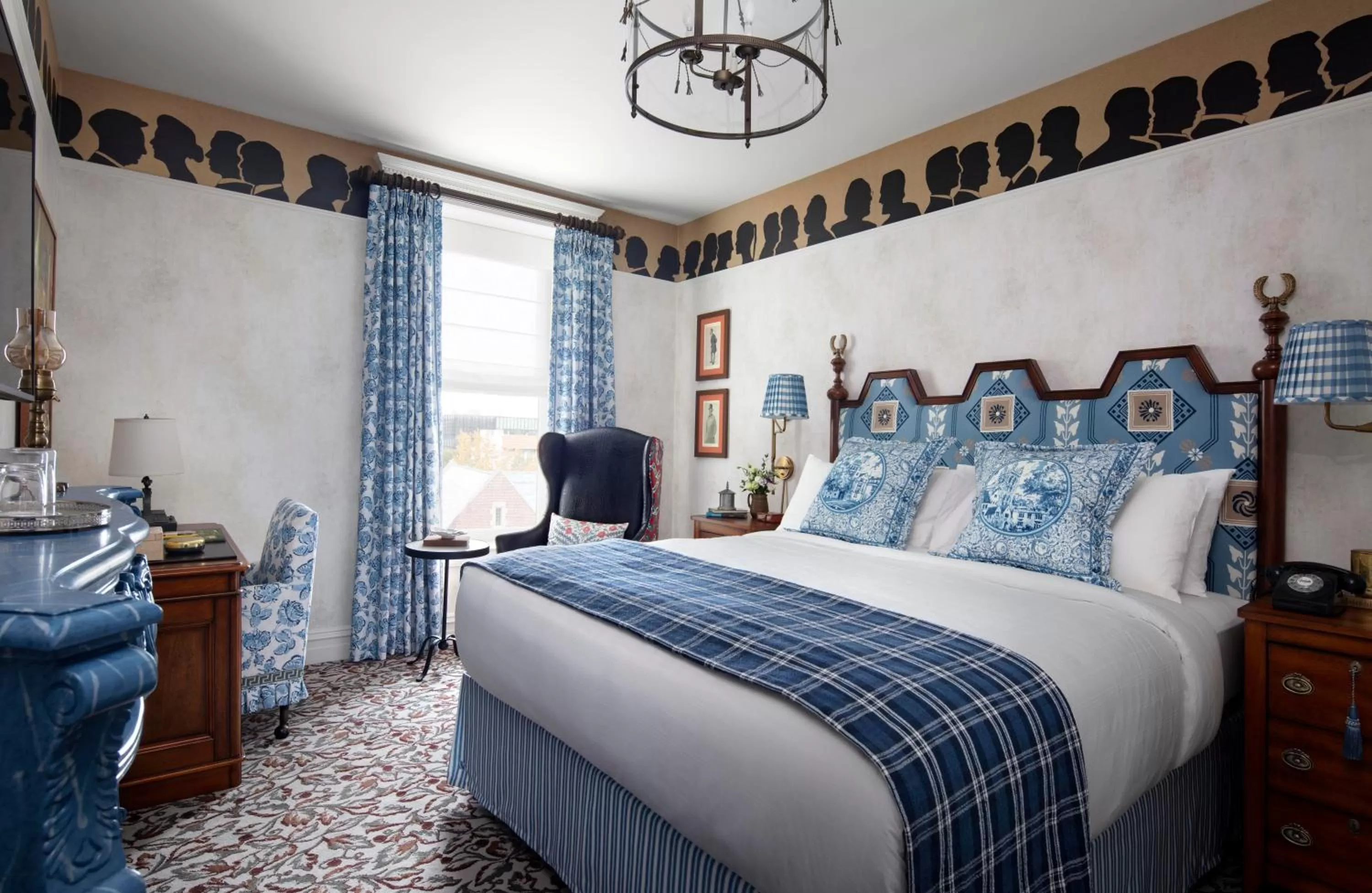 Bedroom, Bed in Graduate by Hilton New Haven