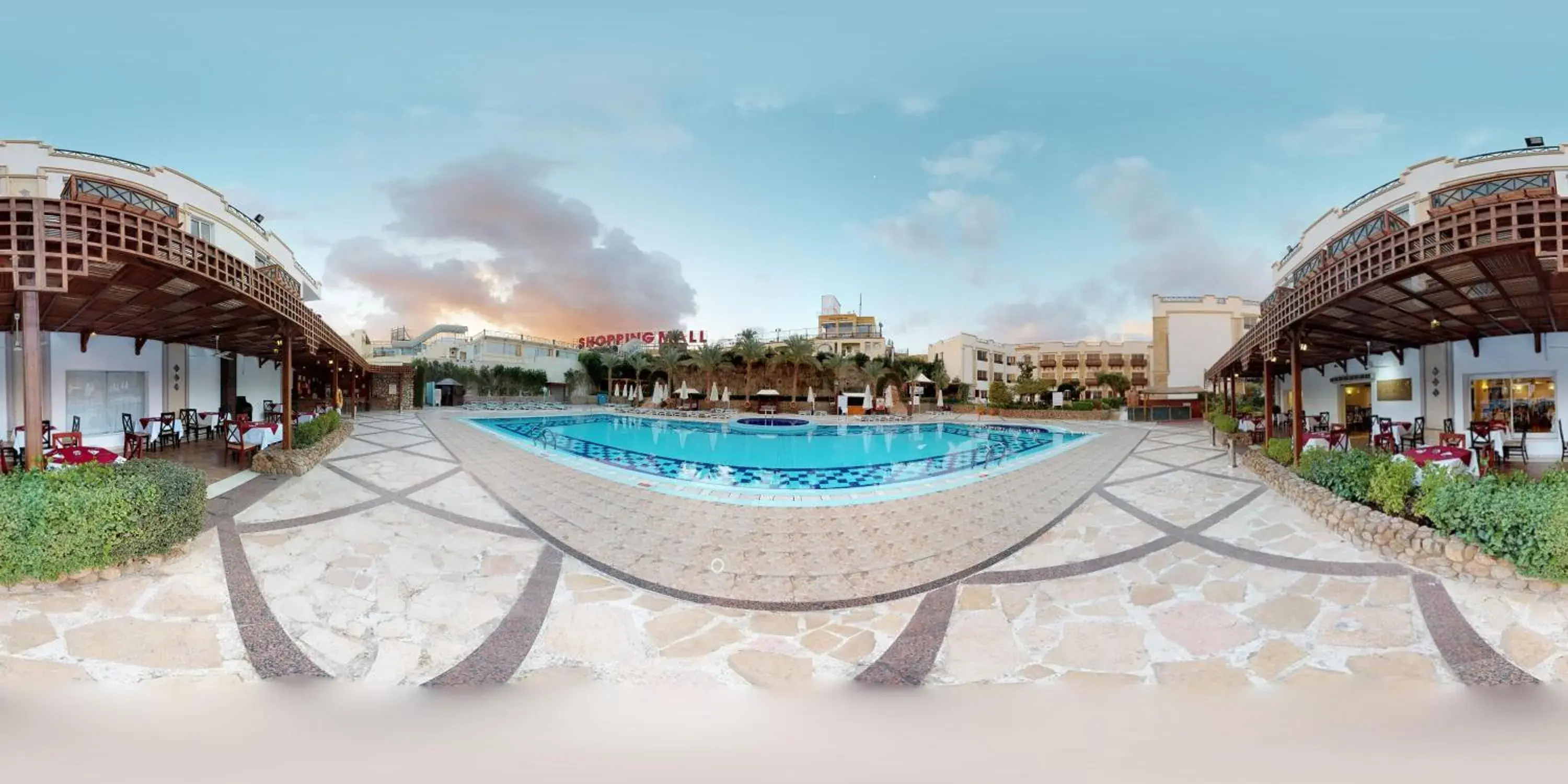 Swimming Pool in Falcon Naama Star Hotel