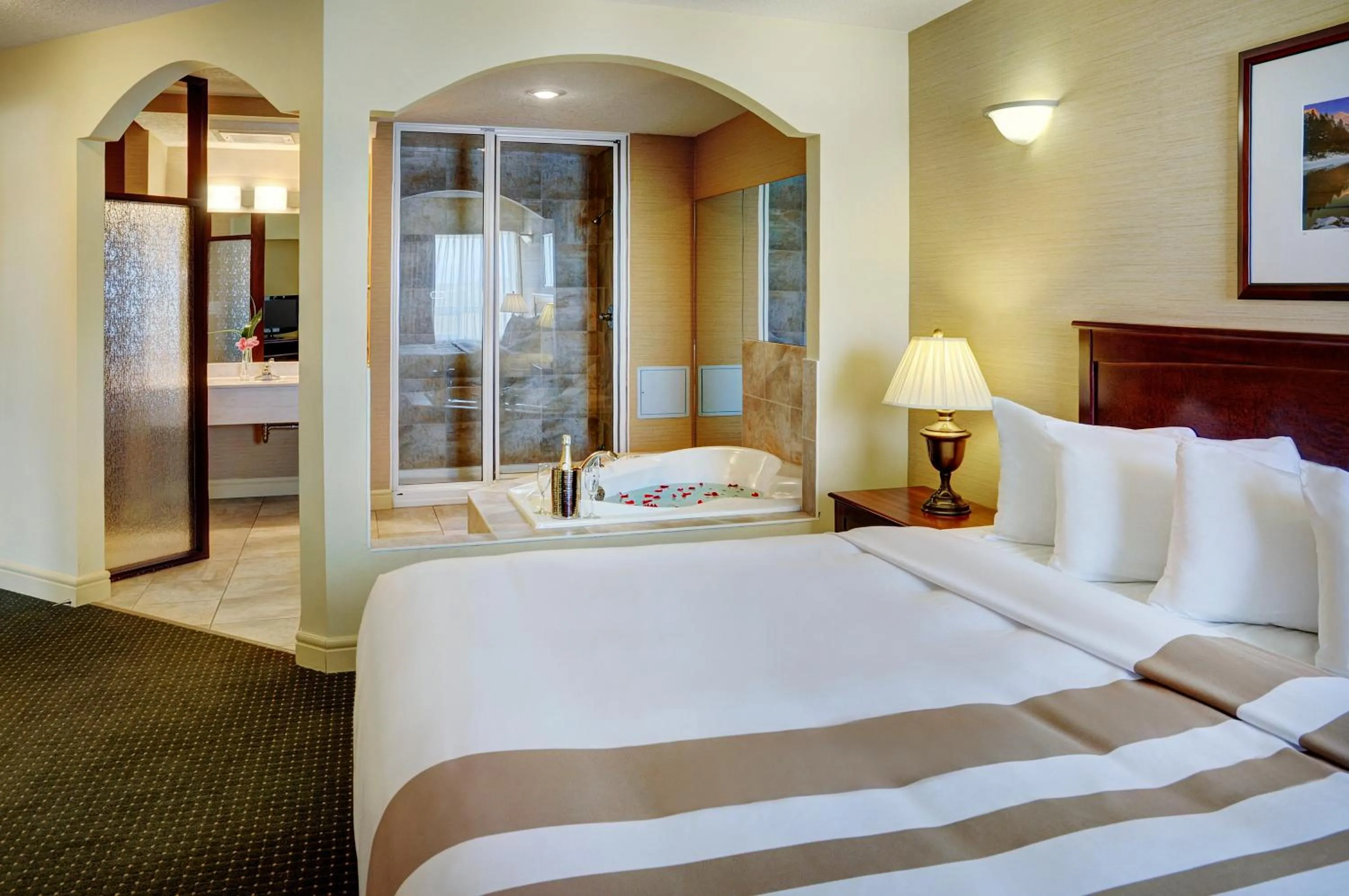 Bed in Chateau Nova Kingsway