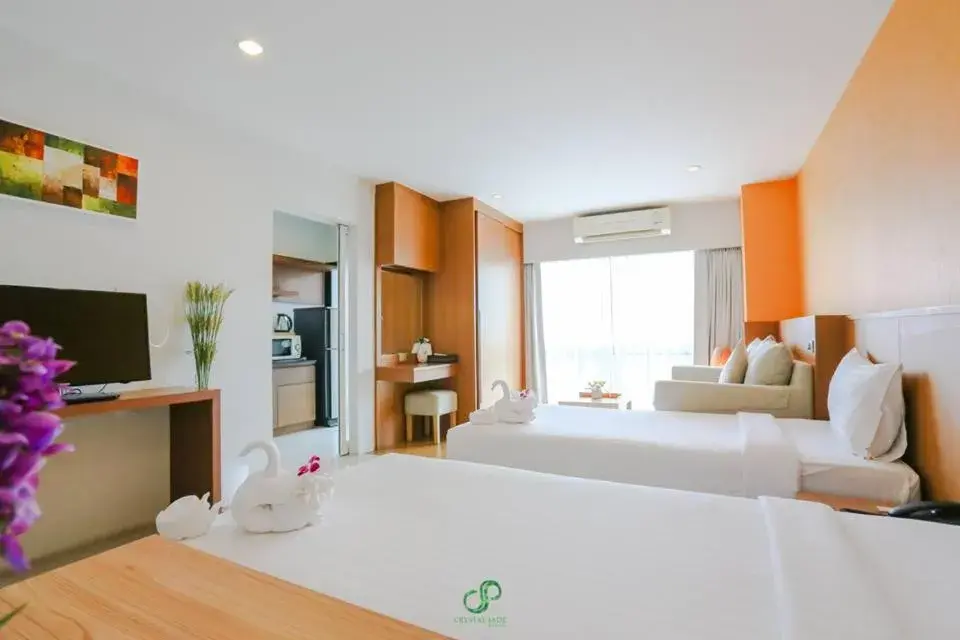 CRYSTAL JADE  RAYONG HOTEL