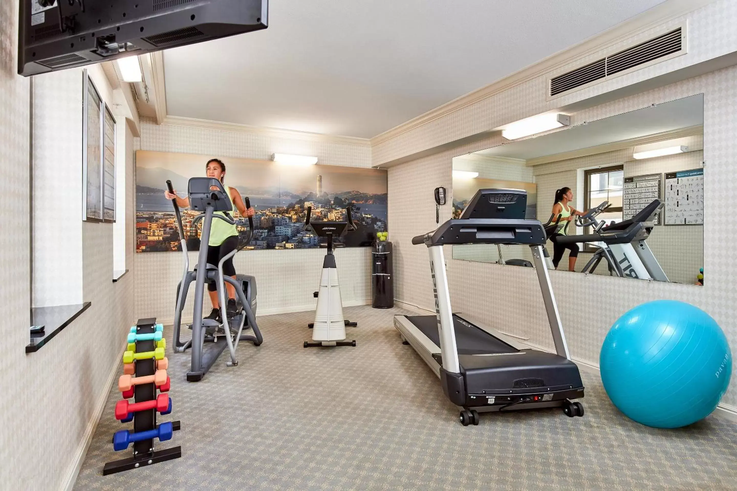 Fitness centre/facilities, Fitness Center/Facilities in Orchard Hotel