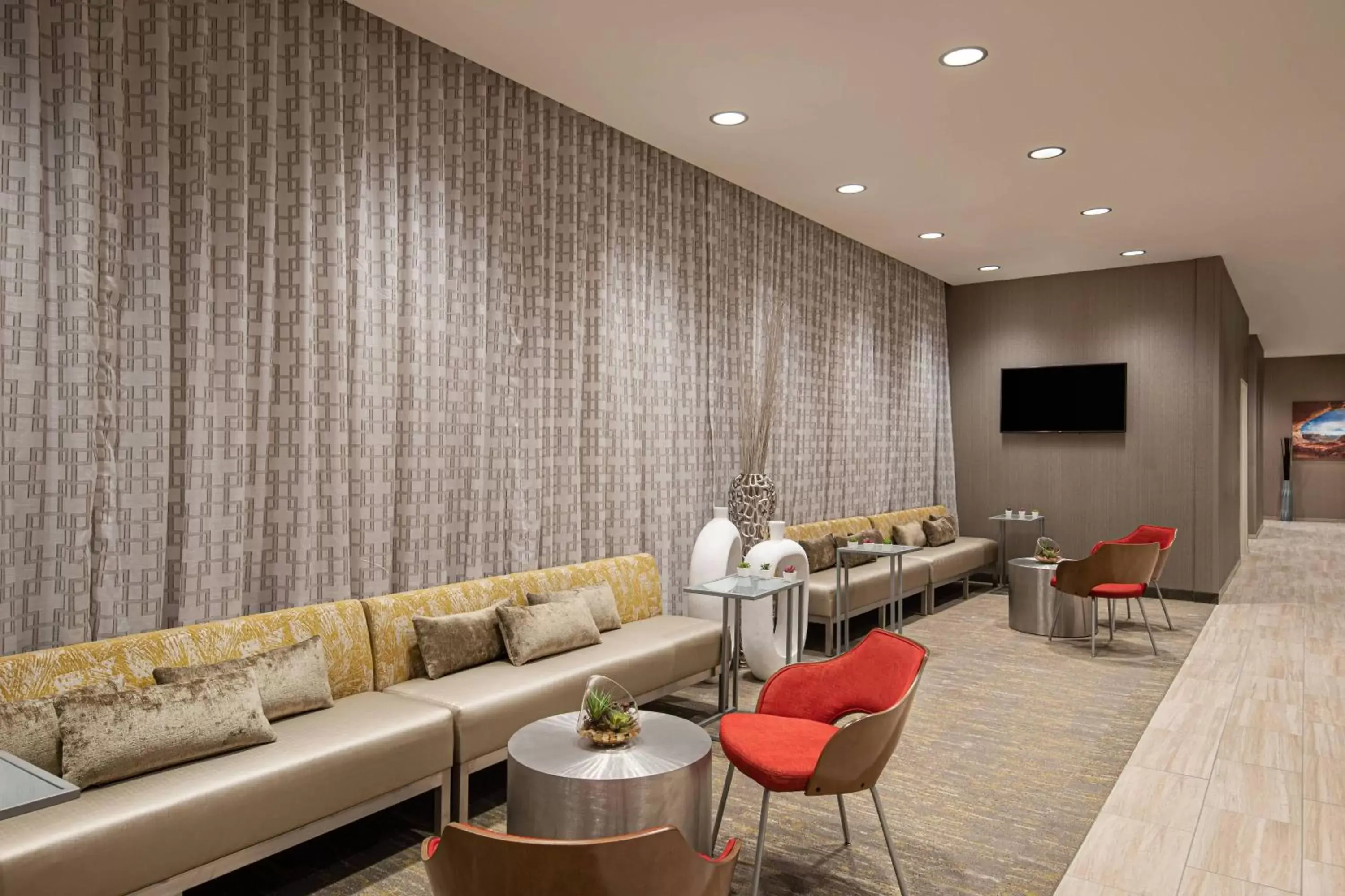 Meeting/conference room, Lounge/Bar in SpringHill Suites by Marriott St. George Washington