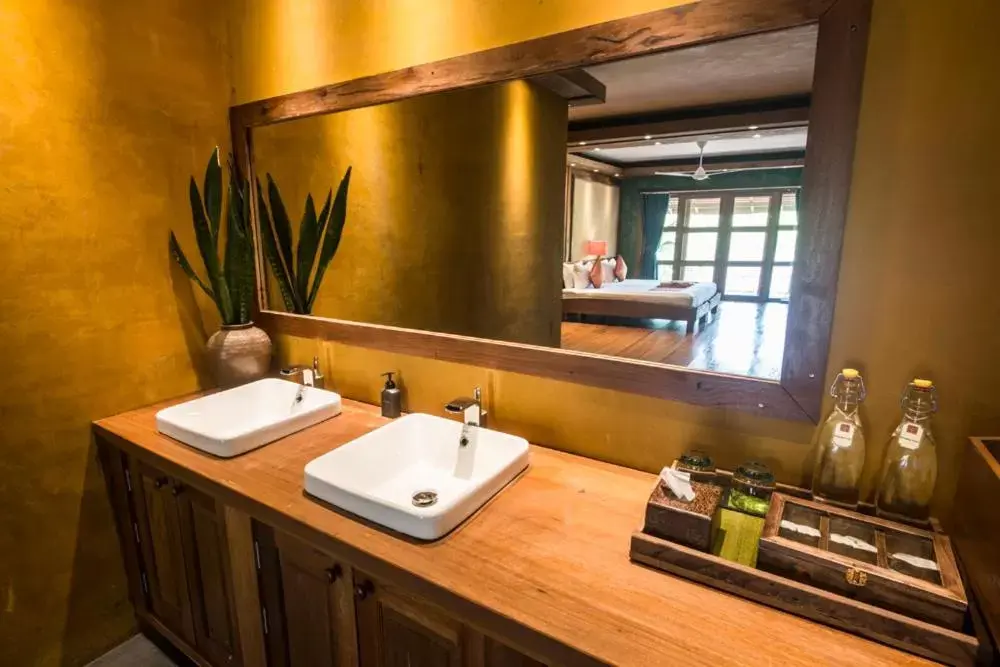 Bathroom in Maisons Wat Kor