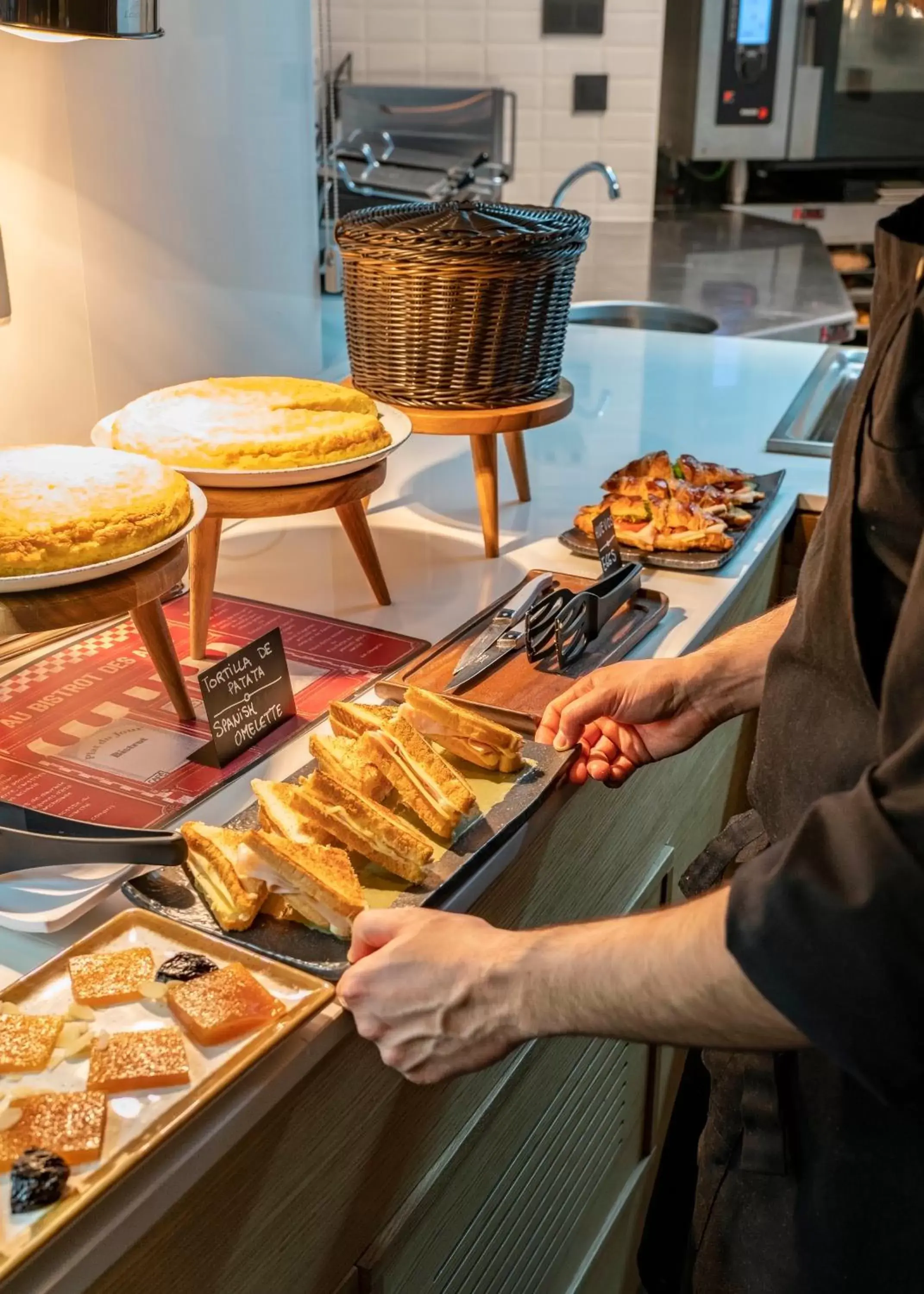 Breakfast, Food in Vincci Consulado de Bilbao