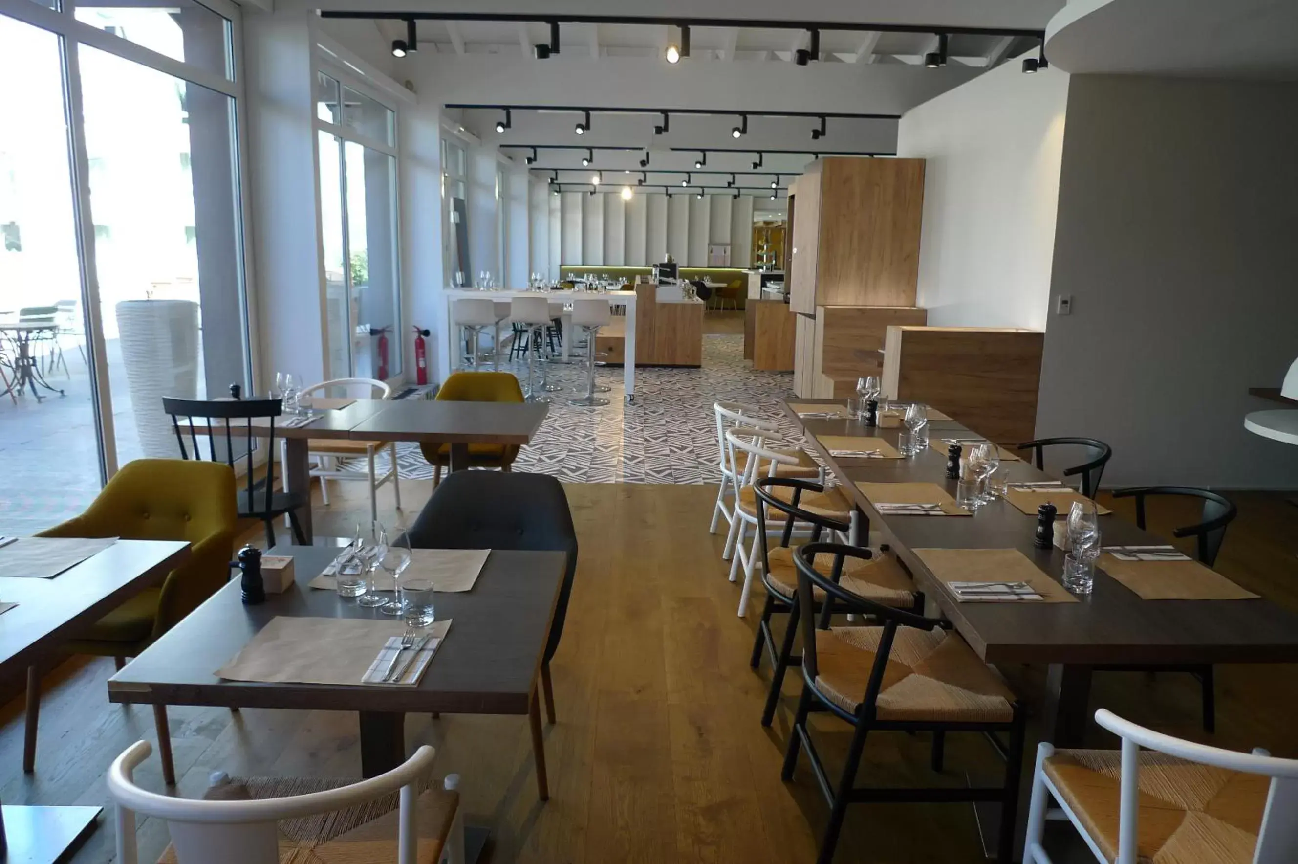 Restaurant/Places to Eat in Novotel Narbonne Sud A9/A61