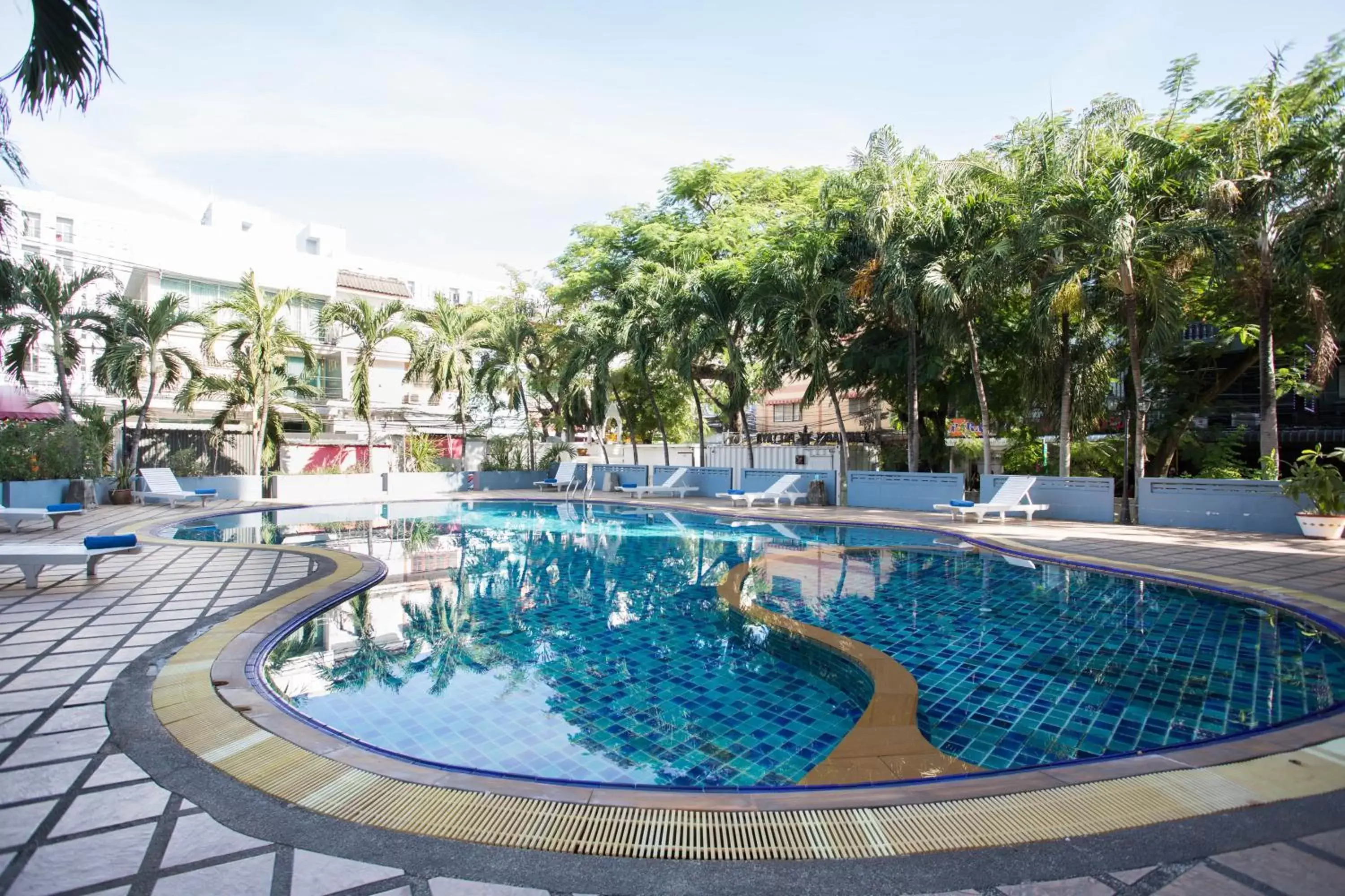 Swimming Pool in Sawasdee Siam Hotel