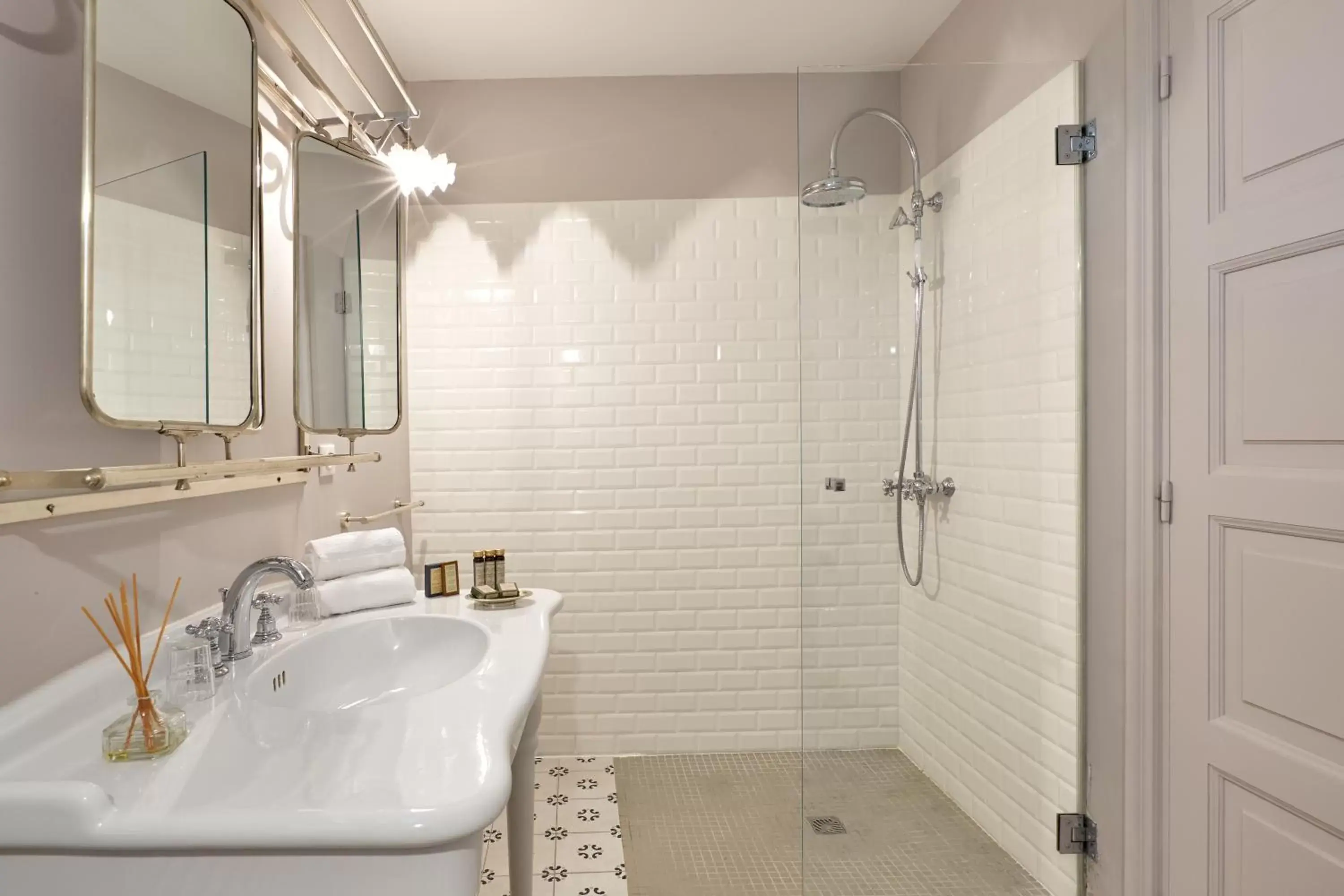 Bathroom in Hotel De L'Atelier