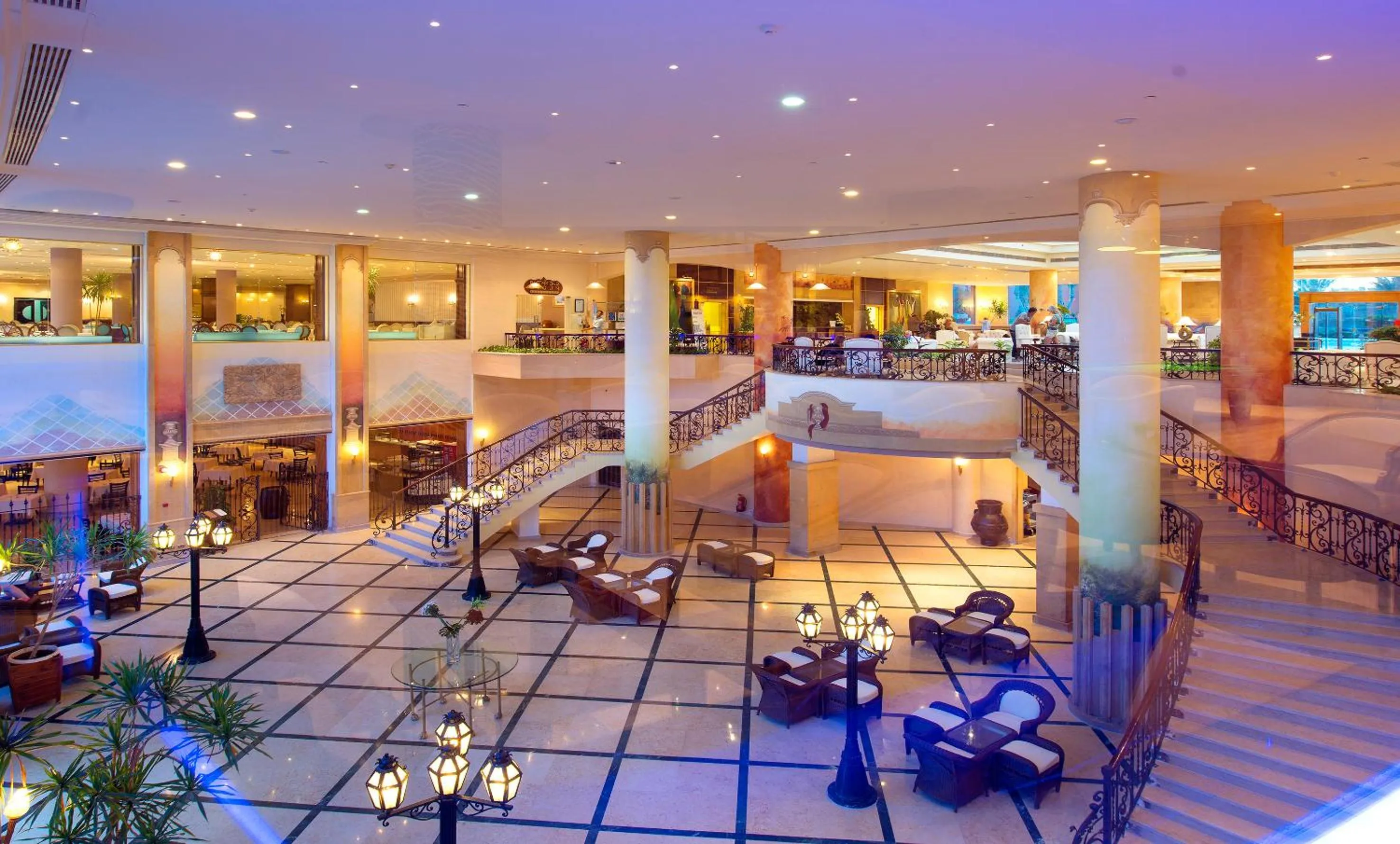 Lobby or reception in Amwaj Oyoun Resort