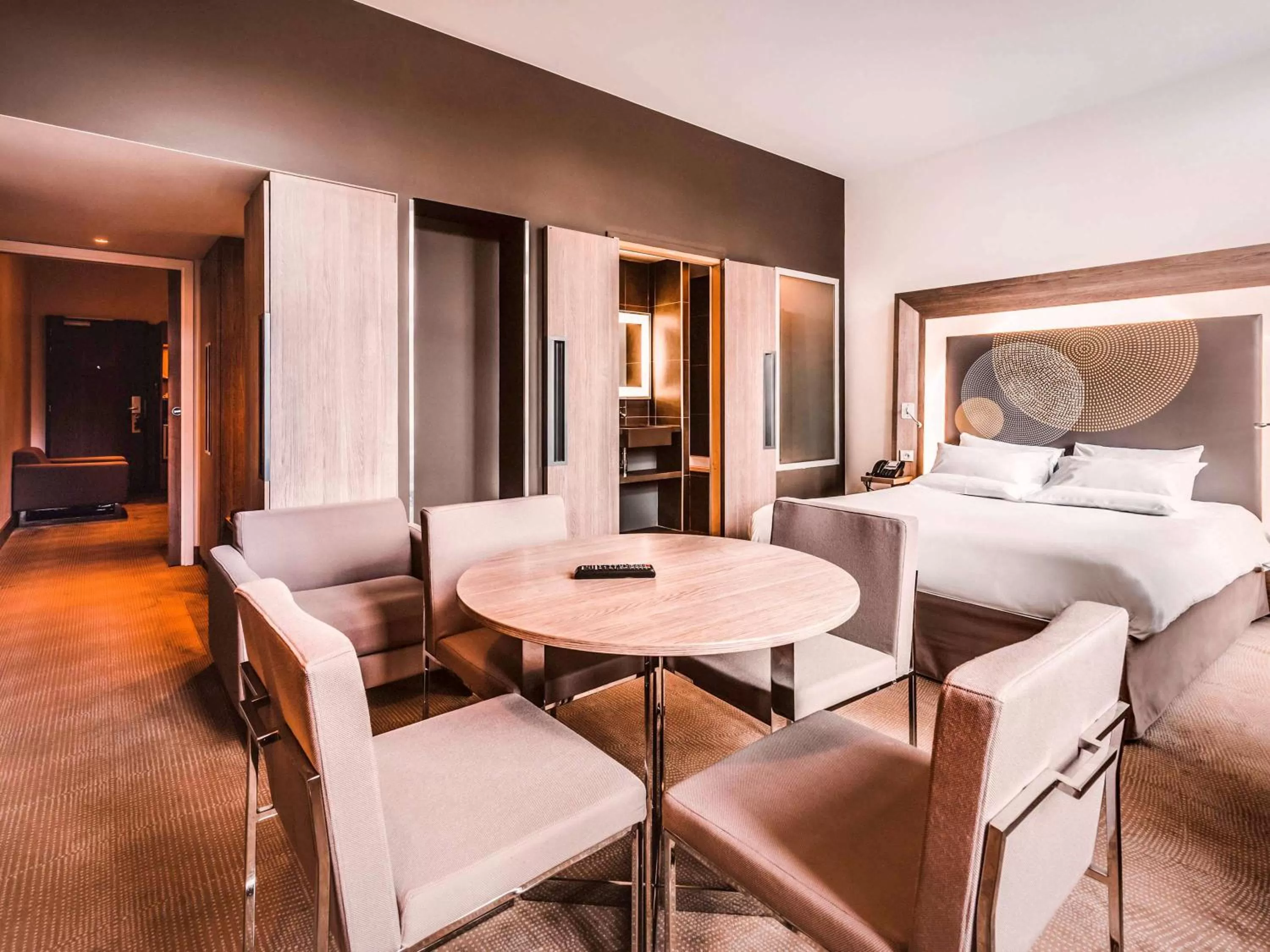 Superior Suite with One Double Bed and Sofa Bed in Novotel Toulouse Centre Wilson