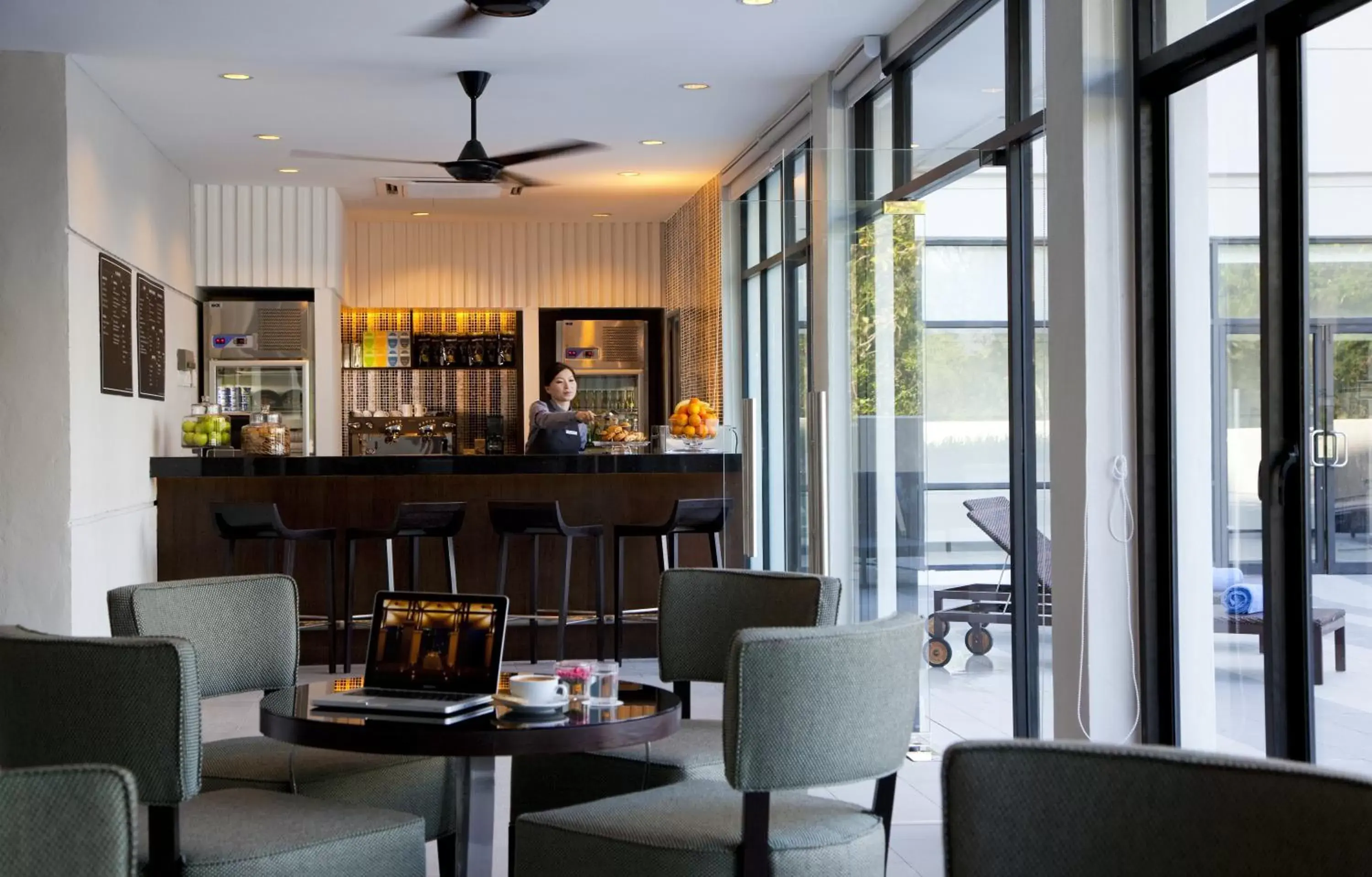 Restaurant/Places to Eat in AC Hotel by Marriott Kuantan