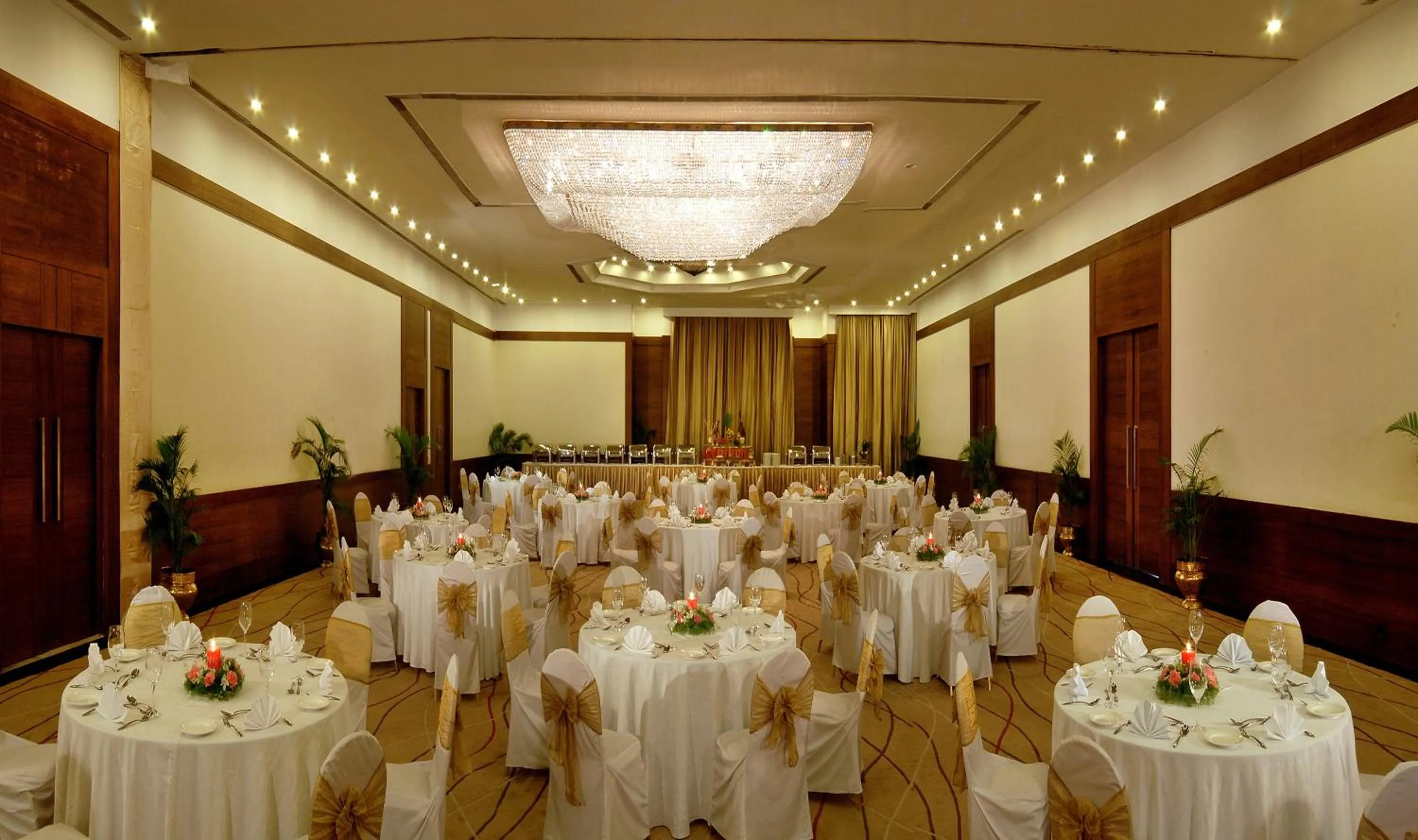 Banquet/Function facilities in The Manohar Hyderabad