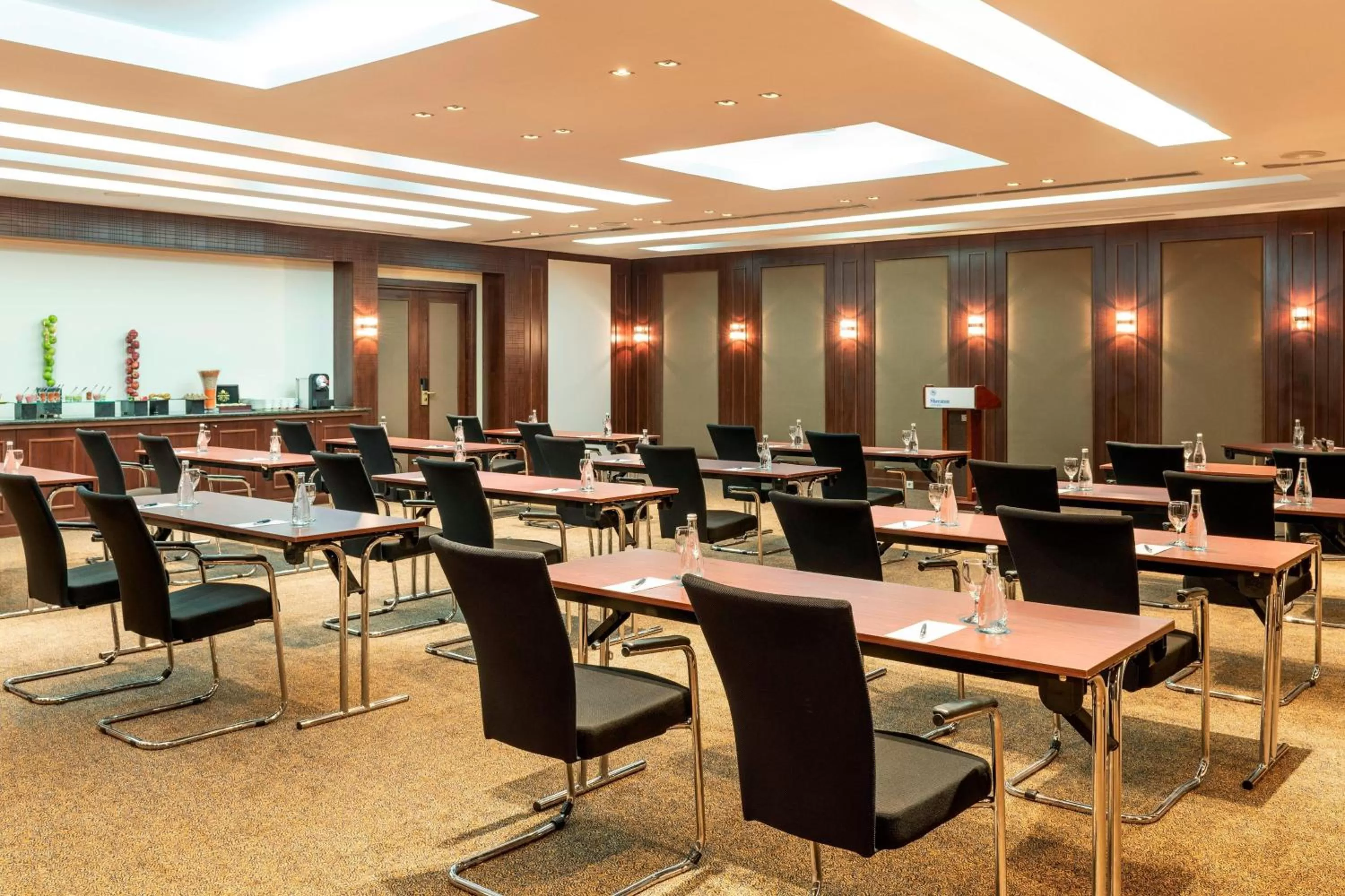 Meeting/conference room in Sheraton Jeddah Hotel
