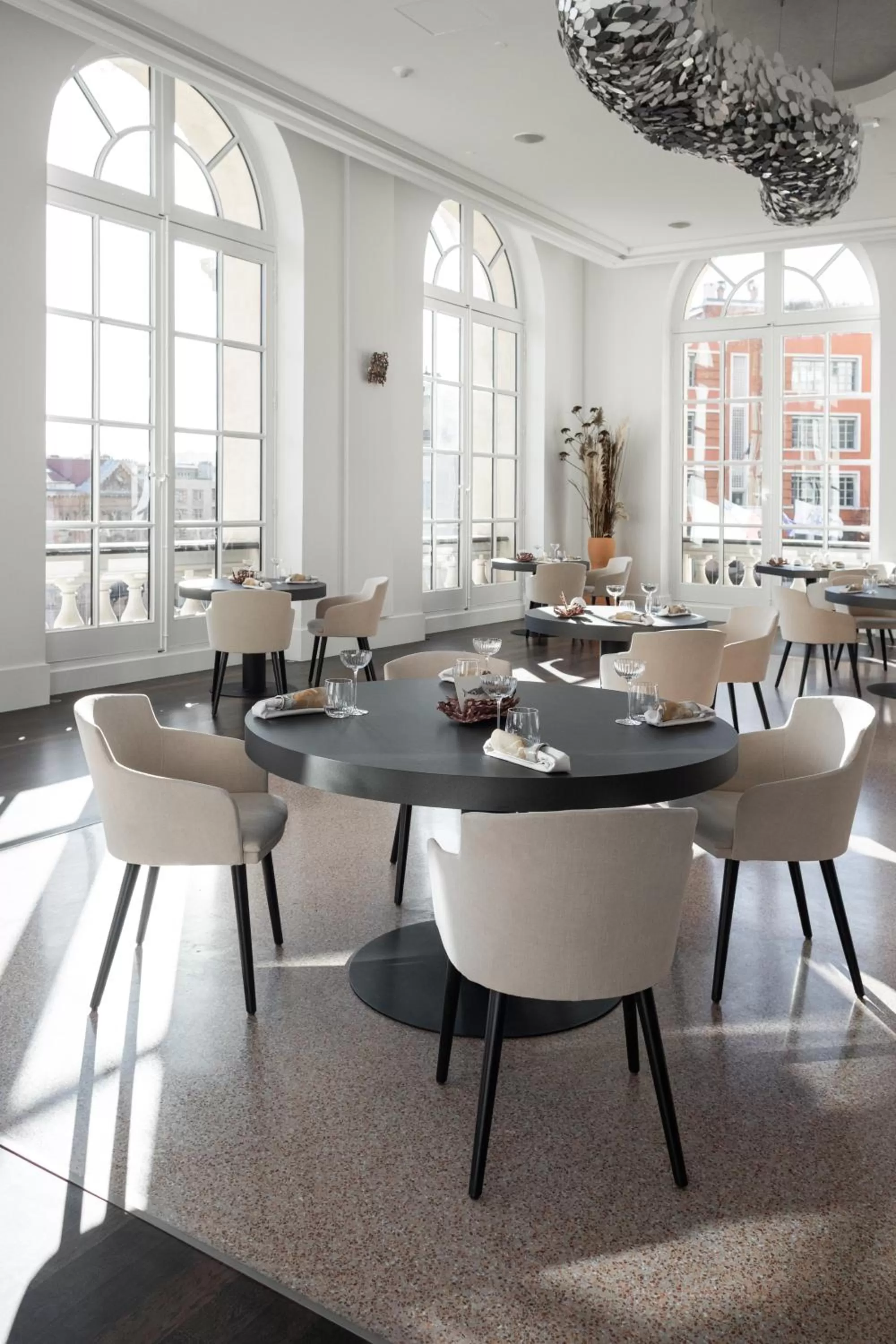 Restaurant/places to eat in InterContinental Marseille - Hotel Dieu by IHG