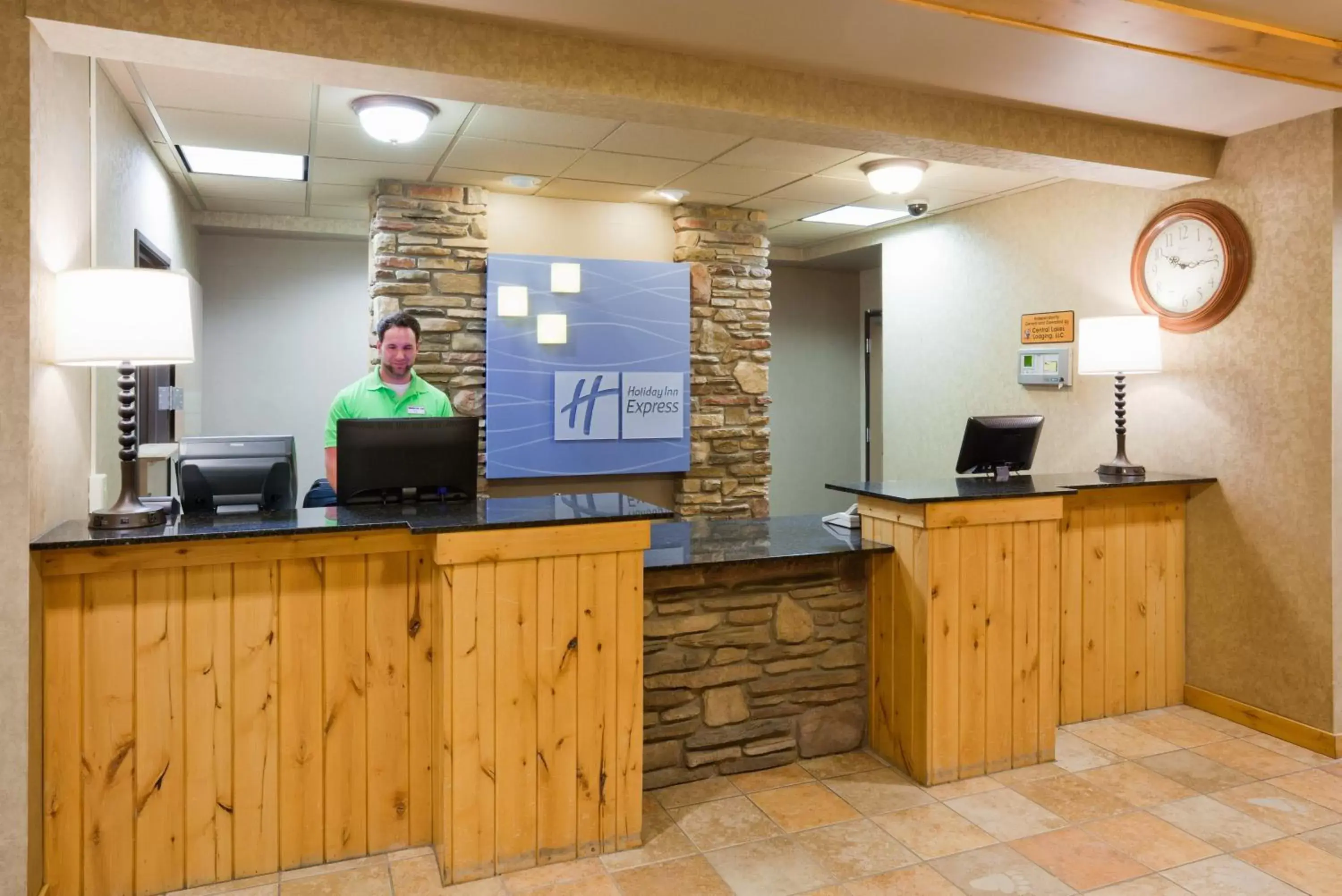 Property building, Lobby/Reception in Holiday Inn Express Hotel & Suites Brainerd-Baxter, an IHG Hotel