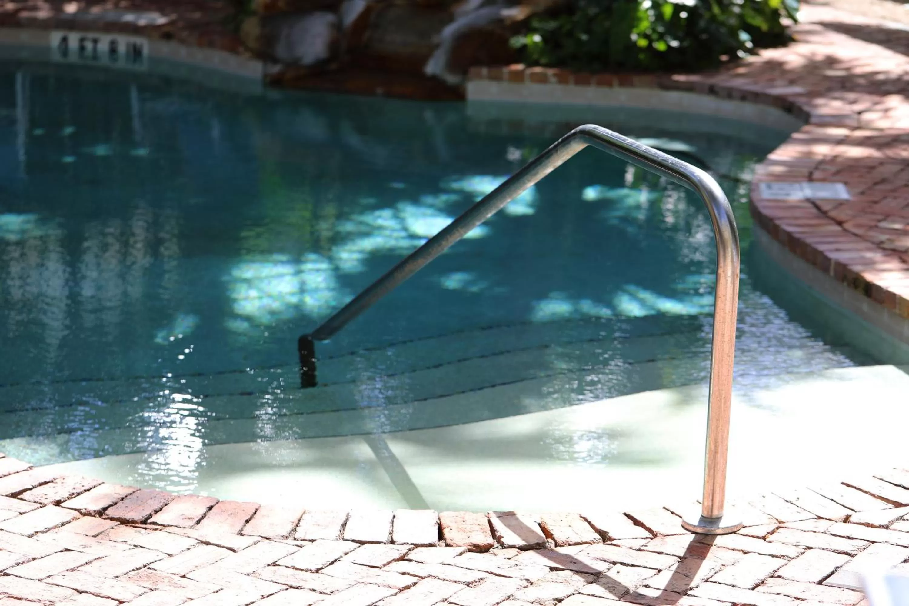 Day, Swimming Pool in Tranquillity
