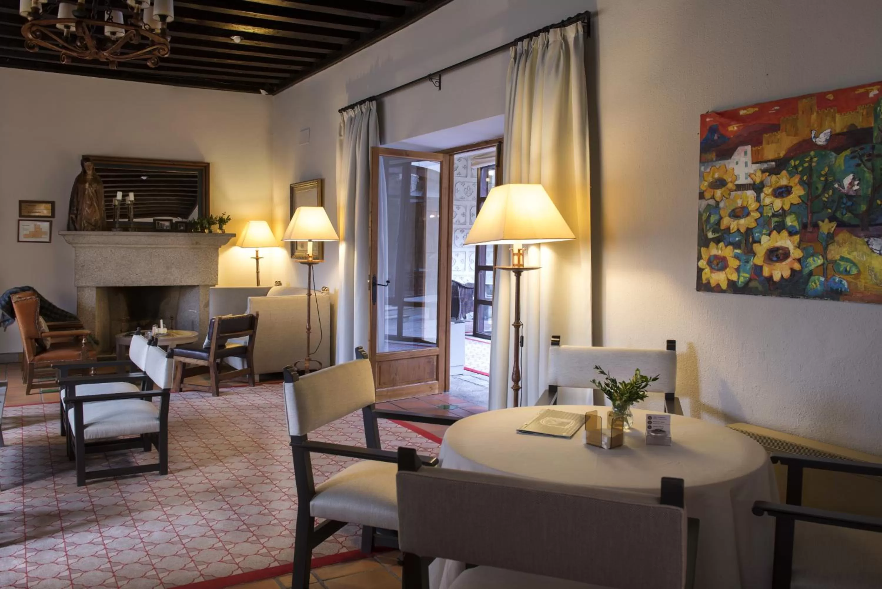 Lounge or bar in Parador de Ávila