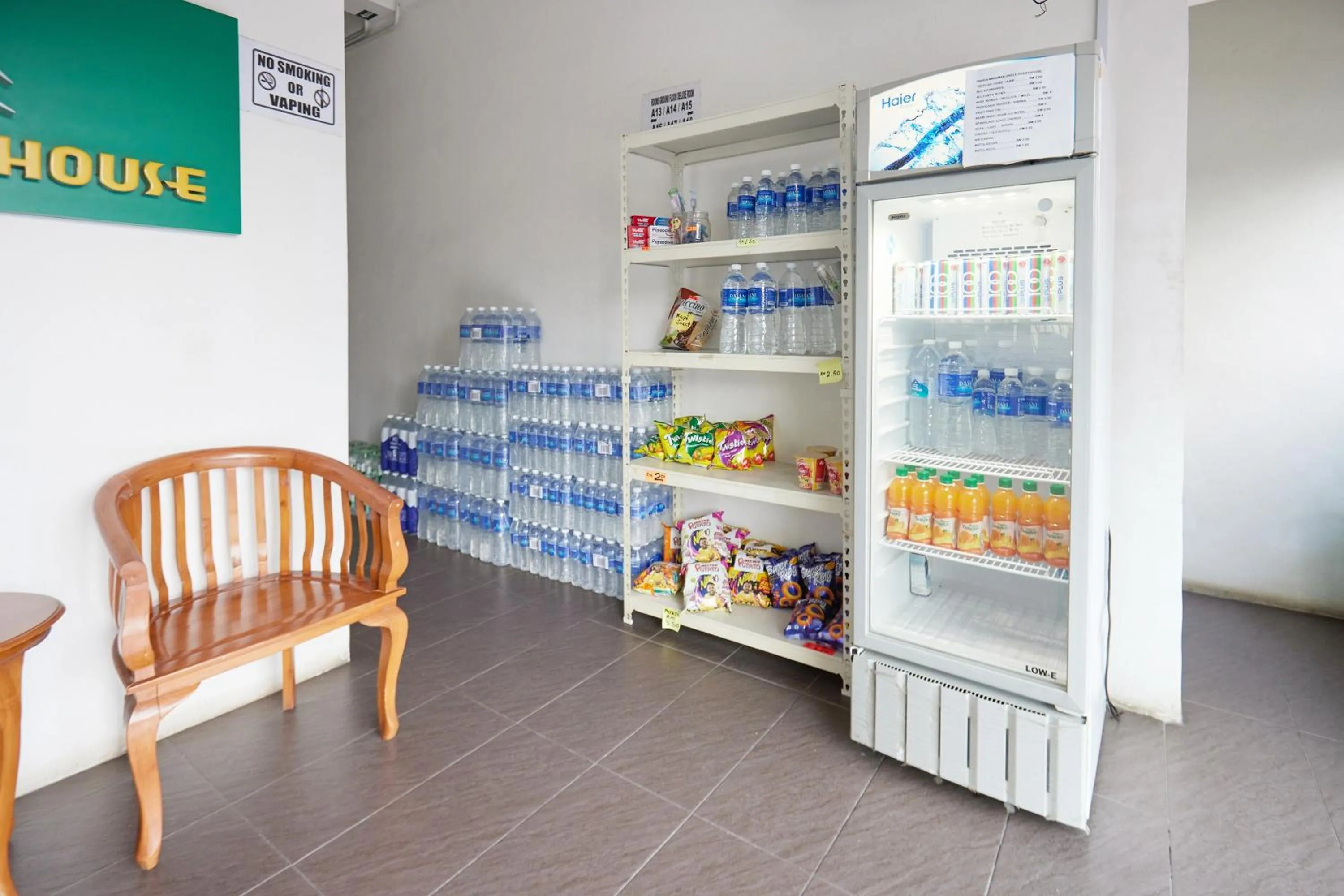 Restaurant/places to eat in Uncle Guesthouse Kuala Terengganu