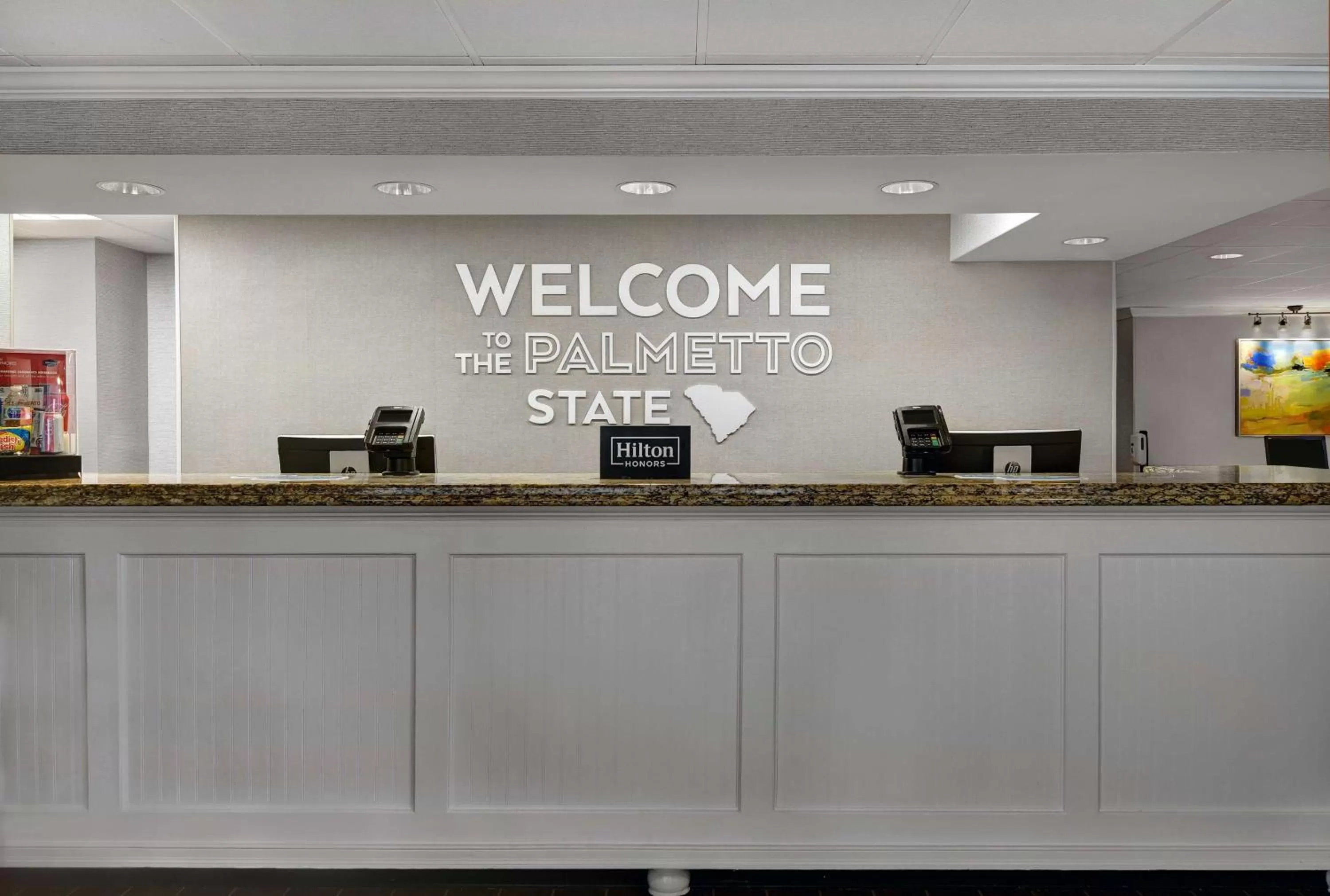 Lobby or reception in Hampton Inn Patriots Point