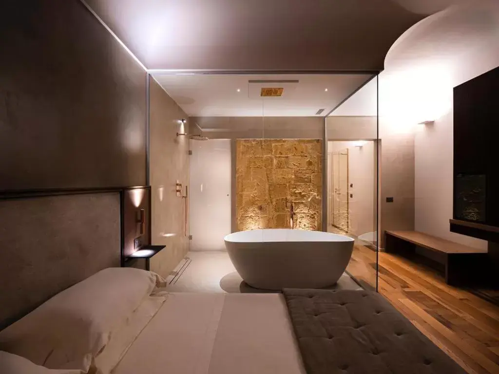 Bedroom, Bathroom in Villa Favorita Hotel e Resort