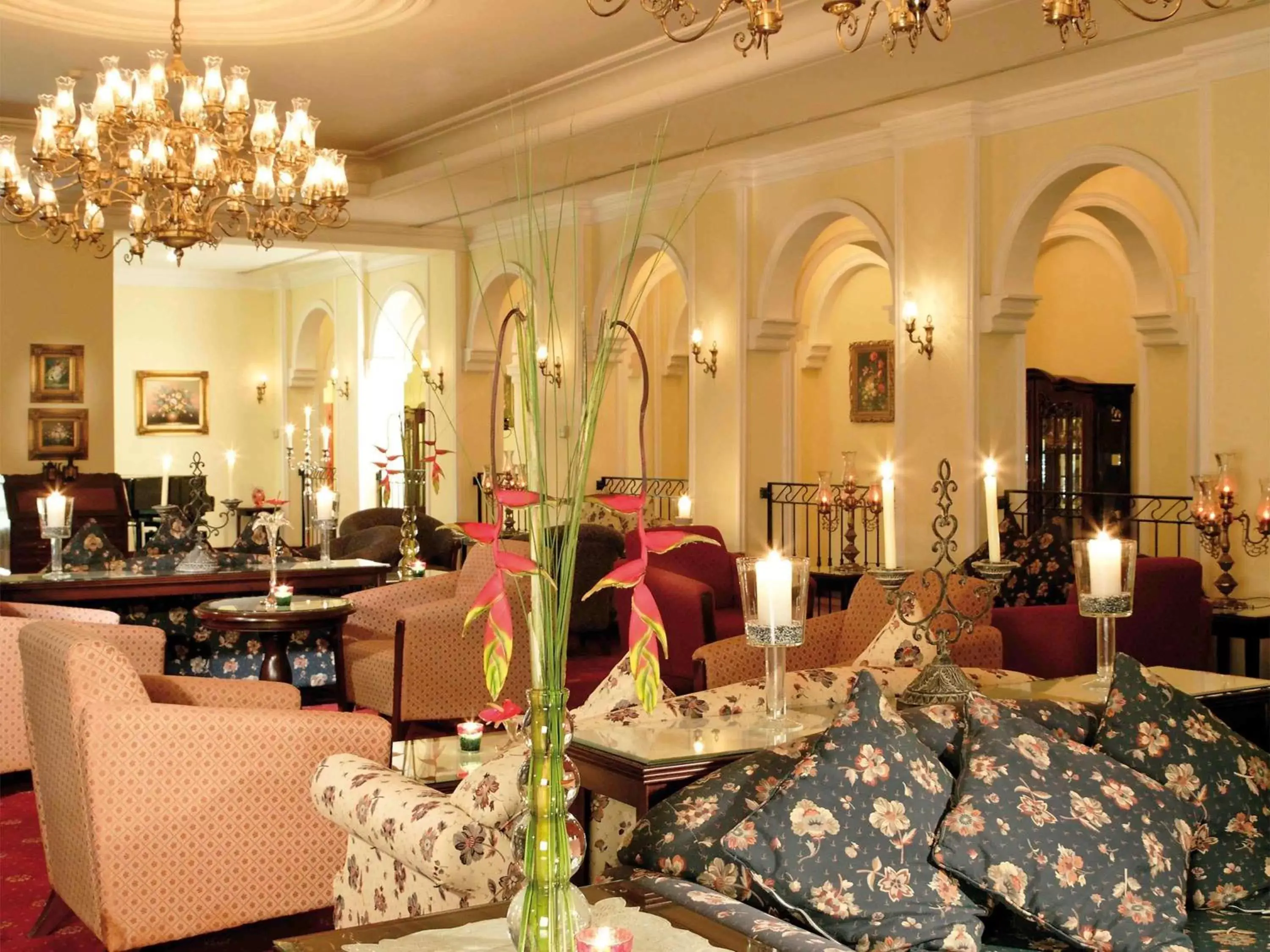 Restaurant/Places to Eat in Mövenpick Hotel Kuwait