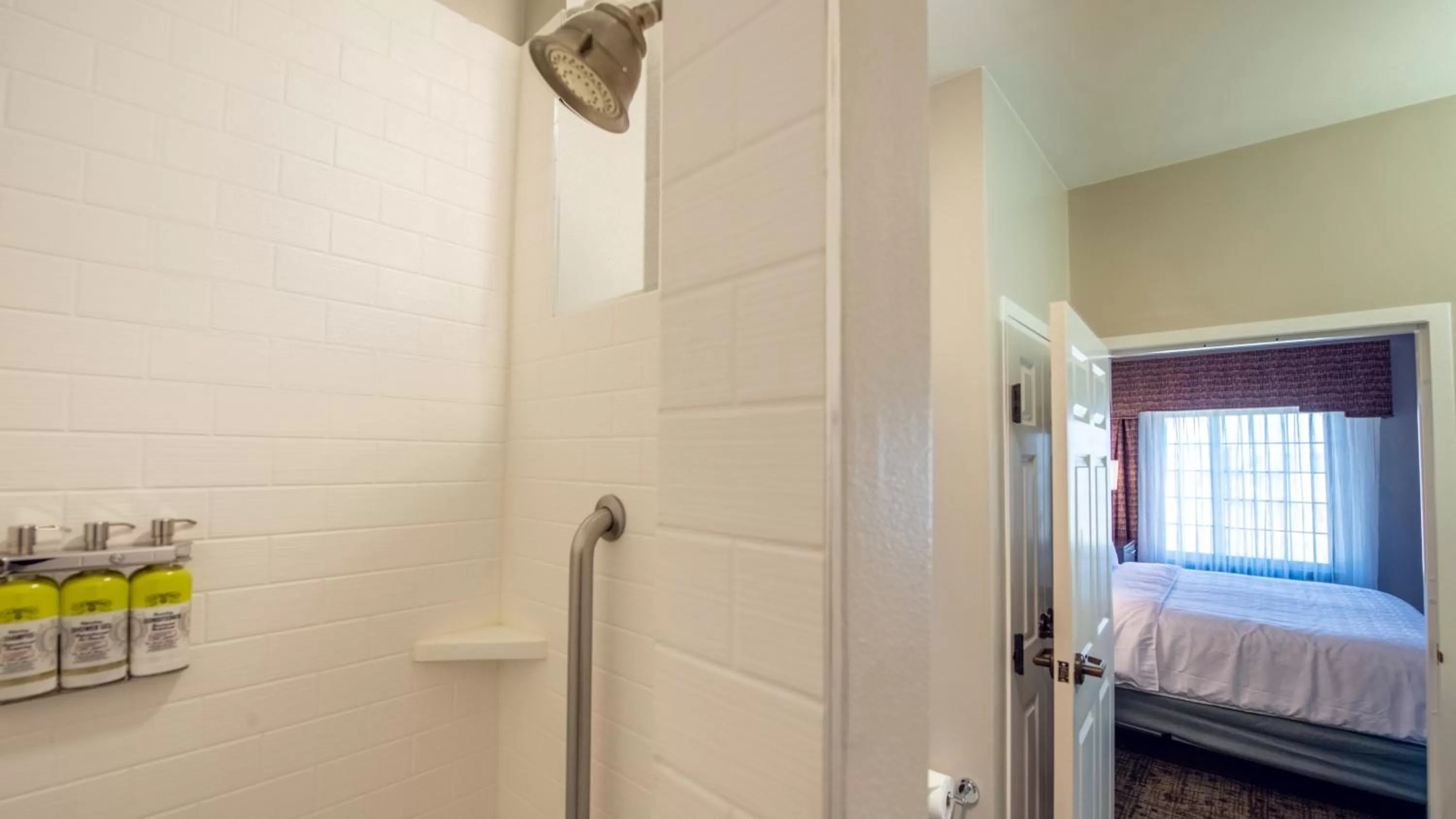 Two-Bedroom Suite in Staybridge Suites Houston-NASA Clear Lake, an IHG Hotel