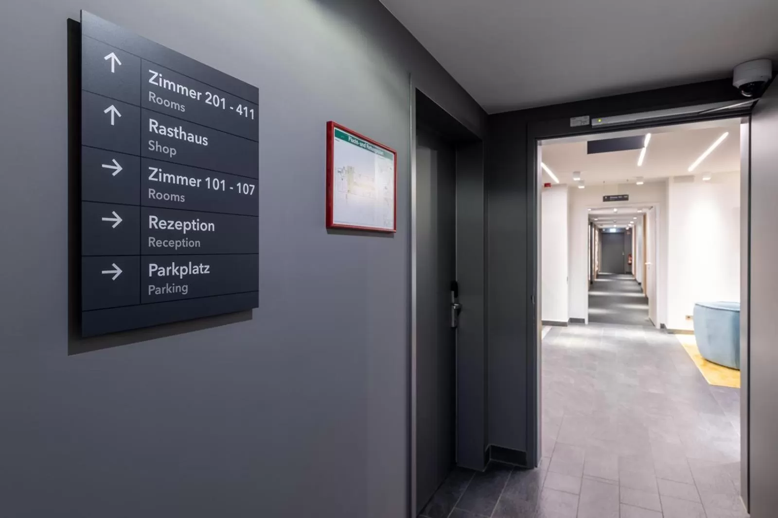 Property logo or sign in Serways Hotel Hösel