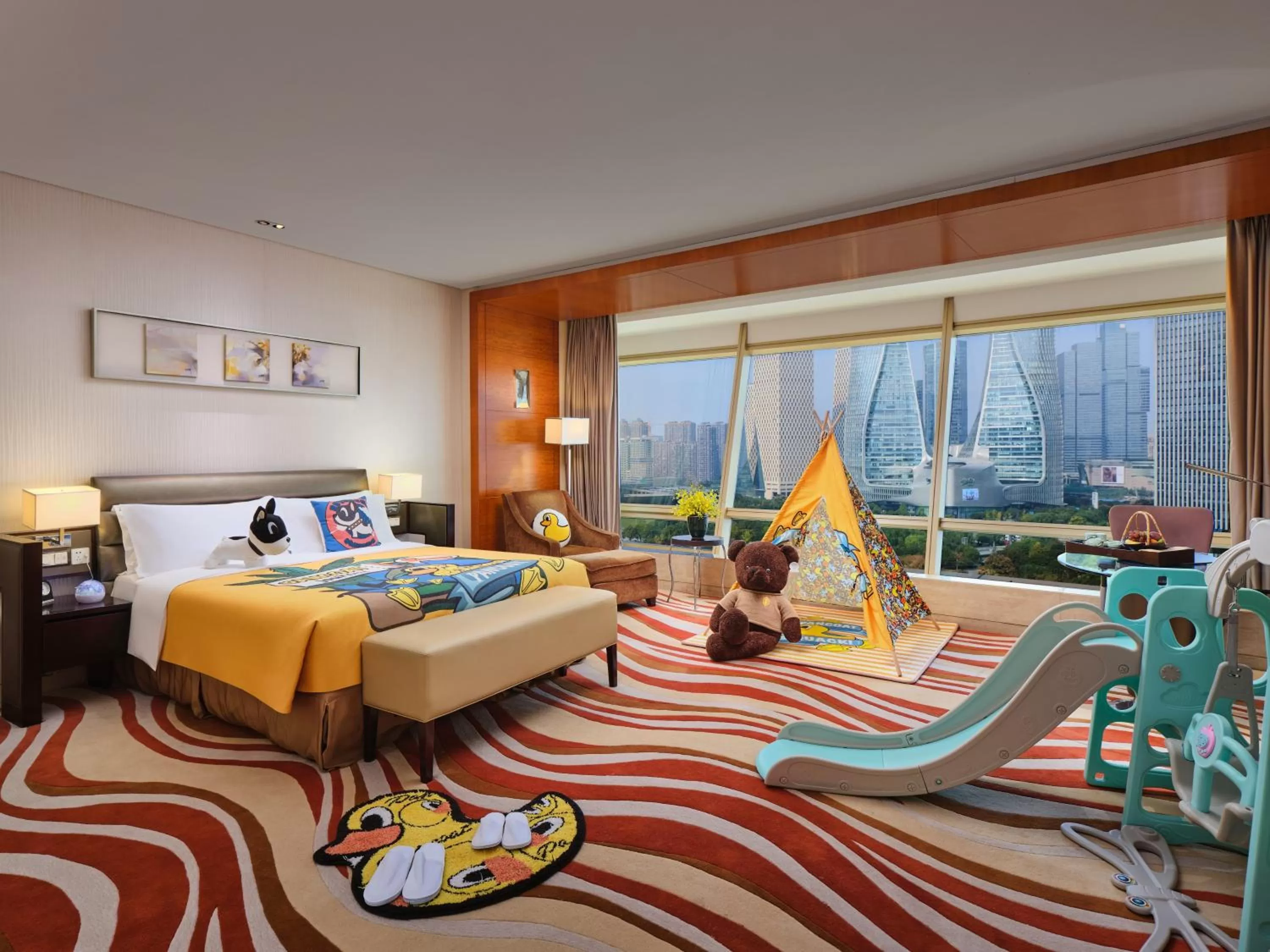 Bedroom, Bed in InterContinental Hangzhou ICC by IHG